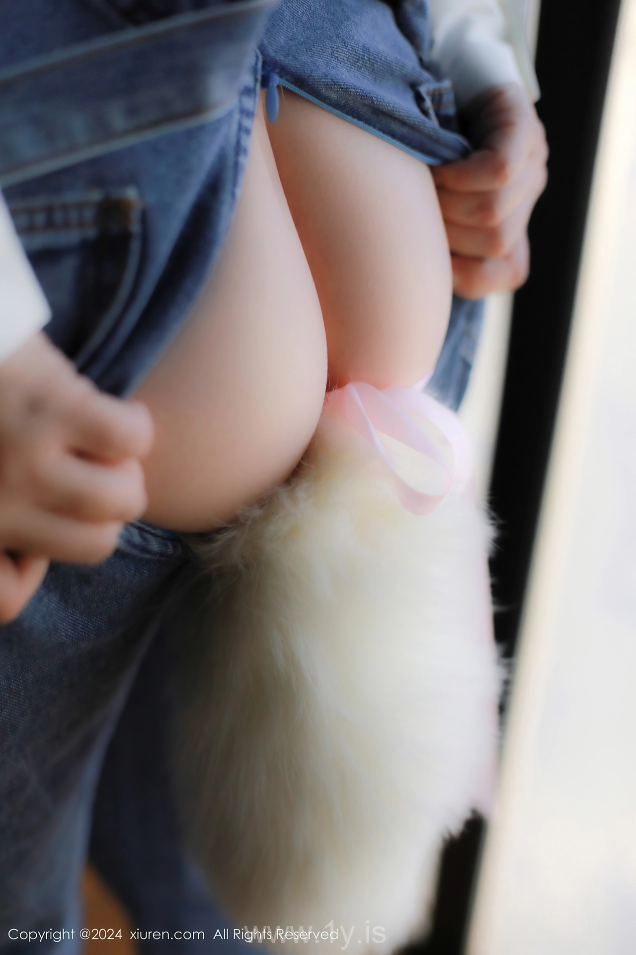 XIUREN(秀人网) No.8087 Enigmatic Asian Teen 小薯条nienie