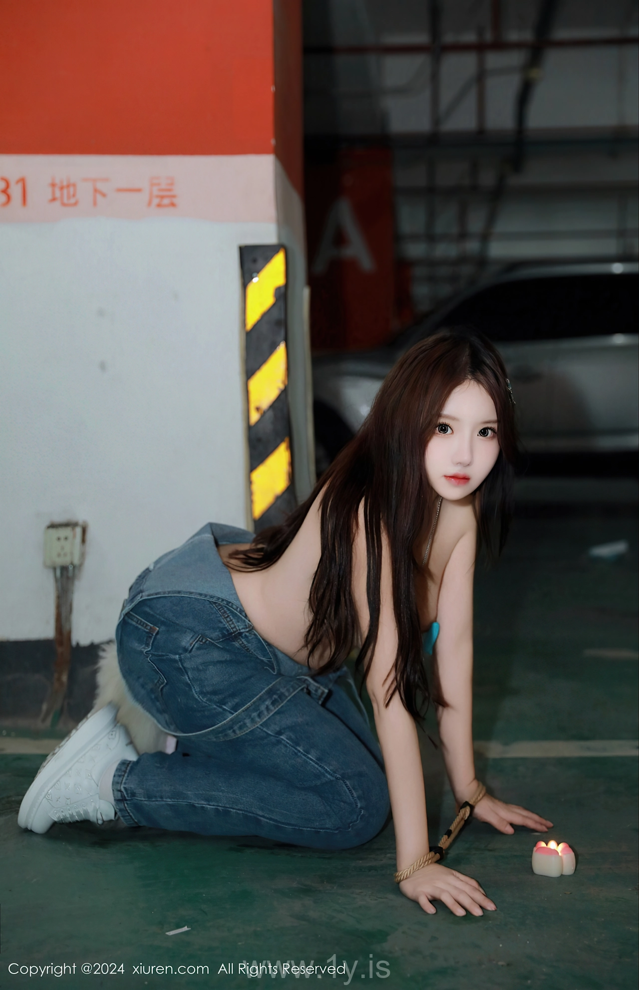 XIUREN(秀人网) No.8087 Enigmatic Asian Teen 小薯条nienie