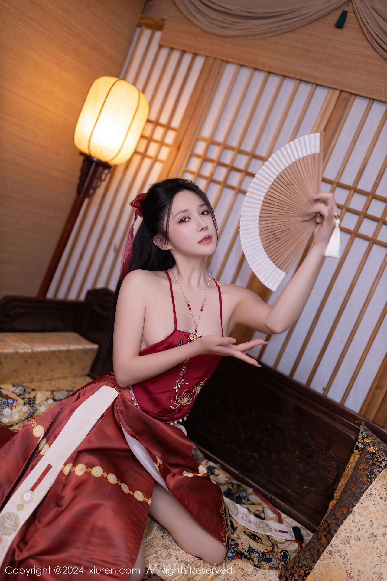 XIUREN(秀人网) No.8095 Bewitching Asian Beauty 鱼子酱Fish