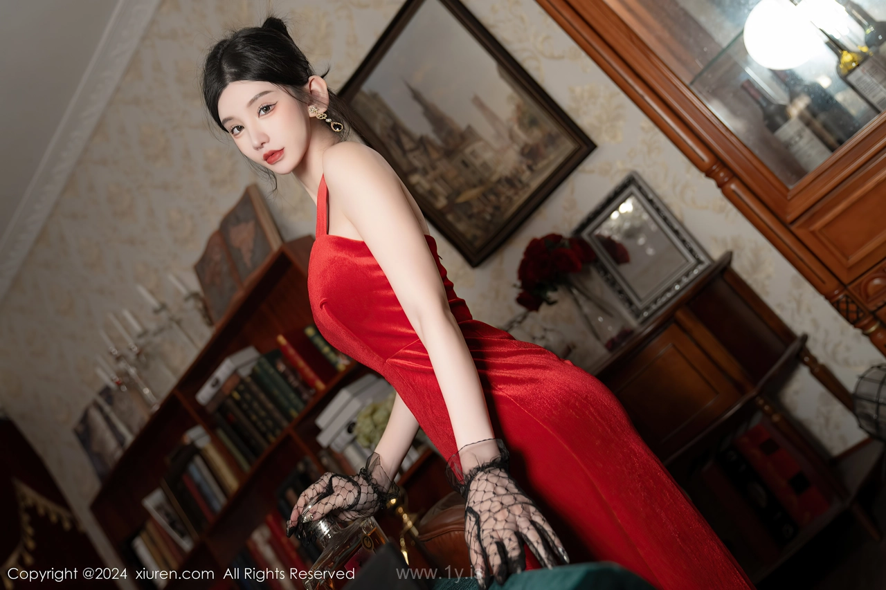 XIUREN(秀人网) No.8097 Vivacious & Good-looking Chinese Jewel 周于希Sally