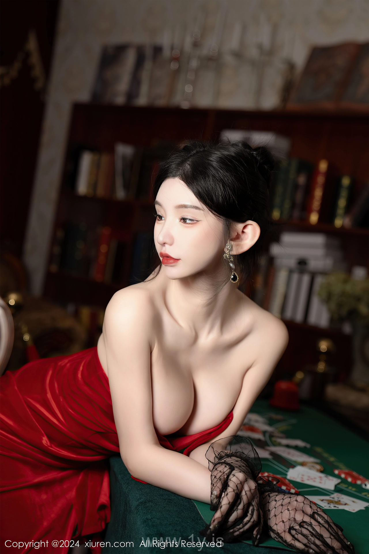 XIUREN(秀人网) No.8097 Vivacious & Good-looking Chinese Jewel 周于希Sally