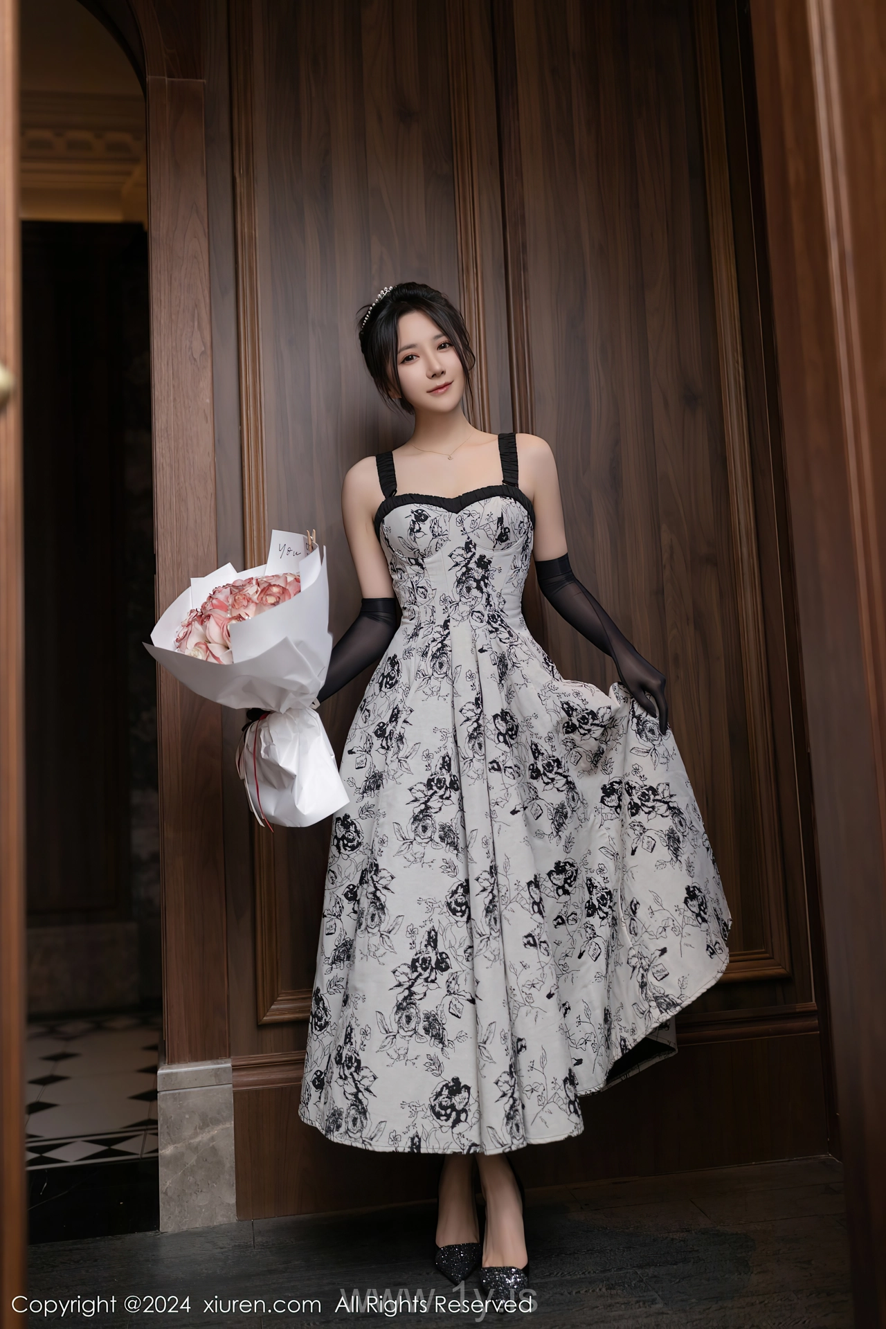 XIUREN(秀人网) No.8109 Glamorous & Tempting Asian Model 鱼子酱Fish