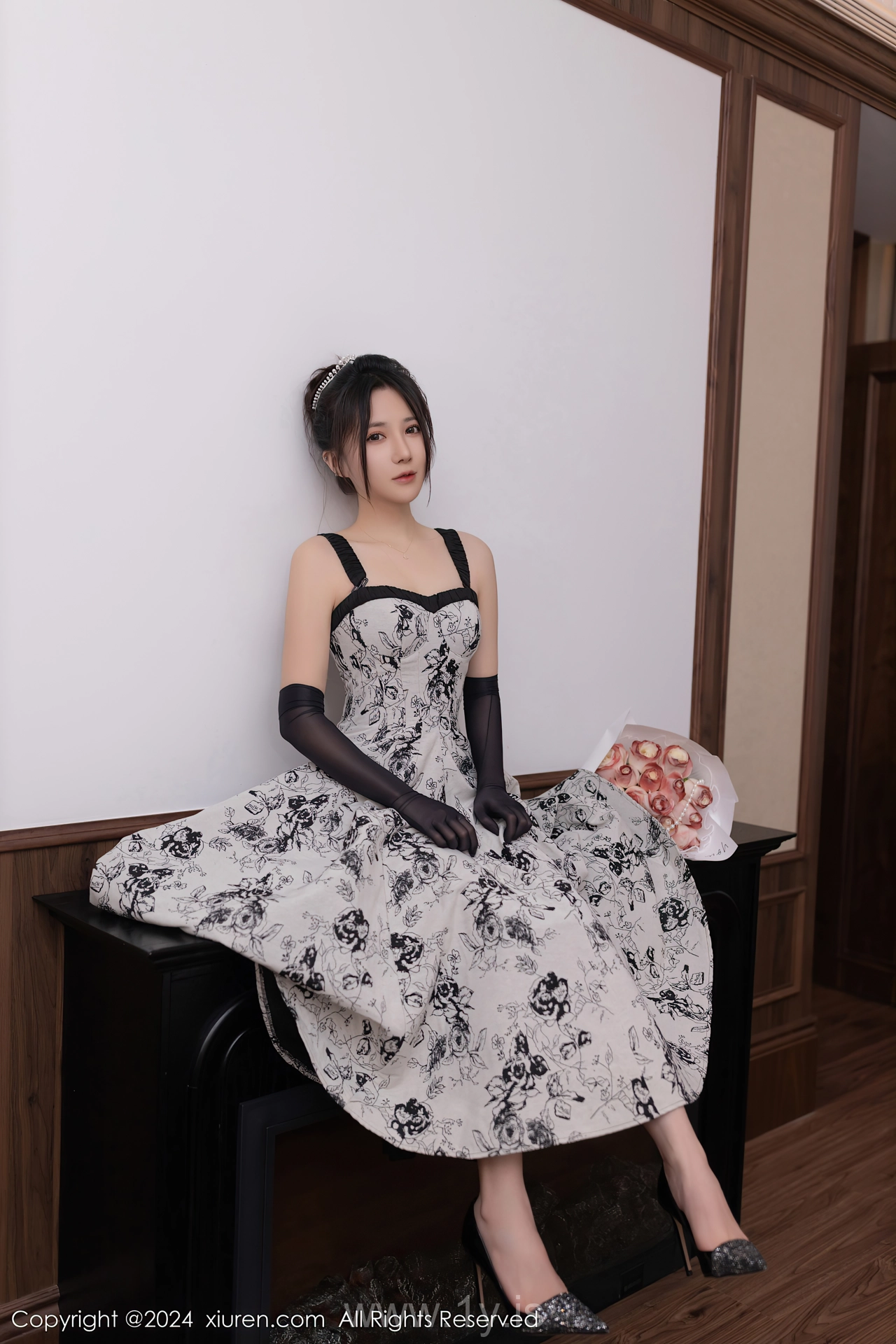 XIUREN(秀人网) No.8109 Glamorous & Tempting Asian Model 鱼子酱Fish