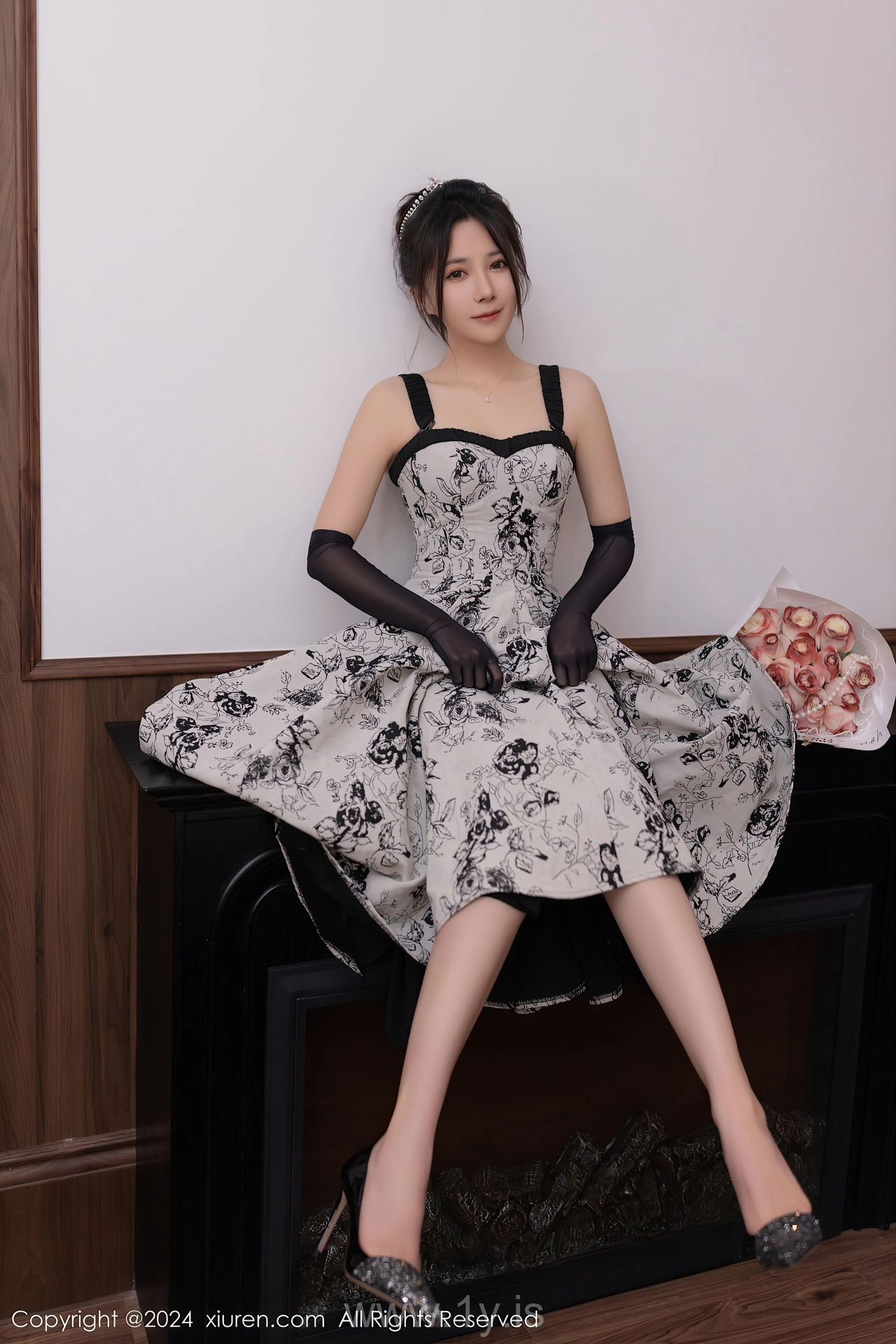 XIUREN(秀人网) No.8109 Glamorous & Tempting Asian Model 鱼子酱Fish