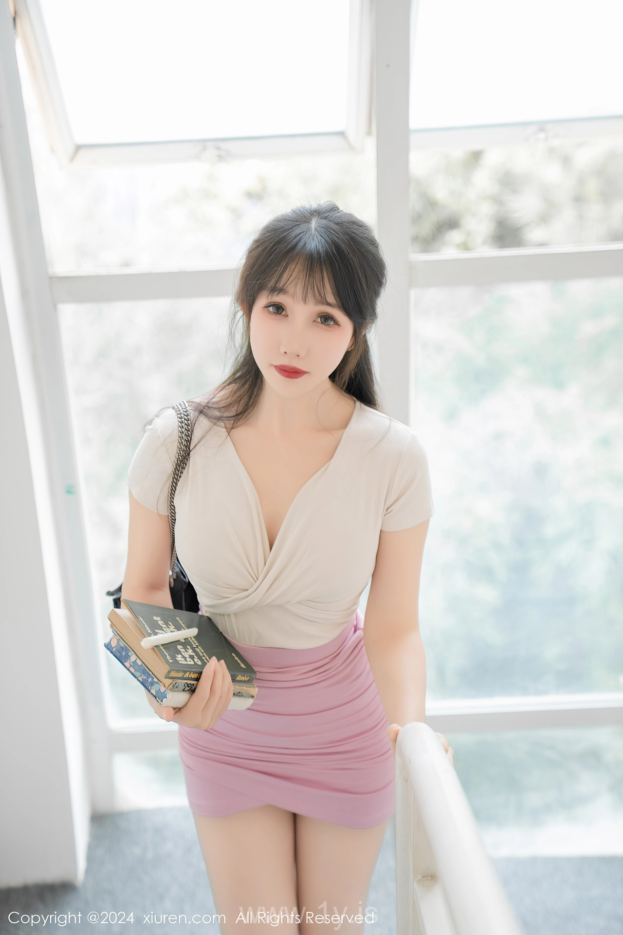 XIUREN(秀人网) No.8112 Lovely & Flawless Asian Cutie 波巧酱