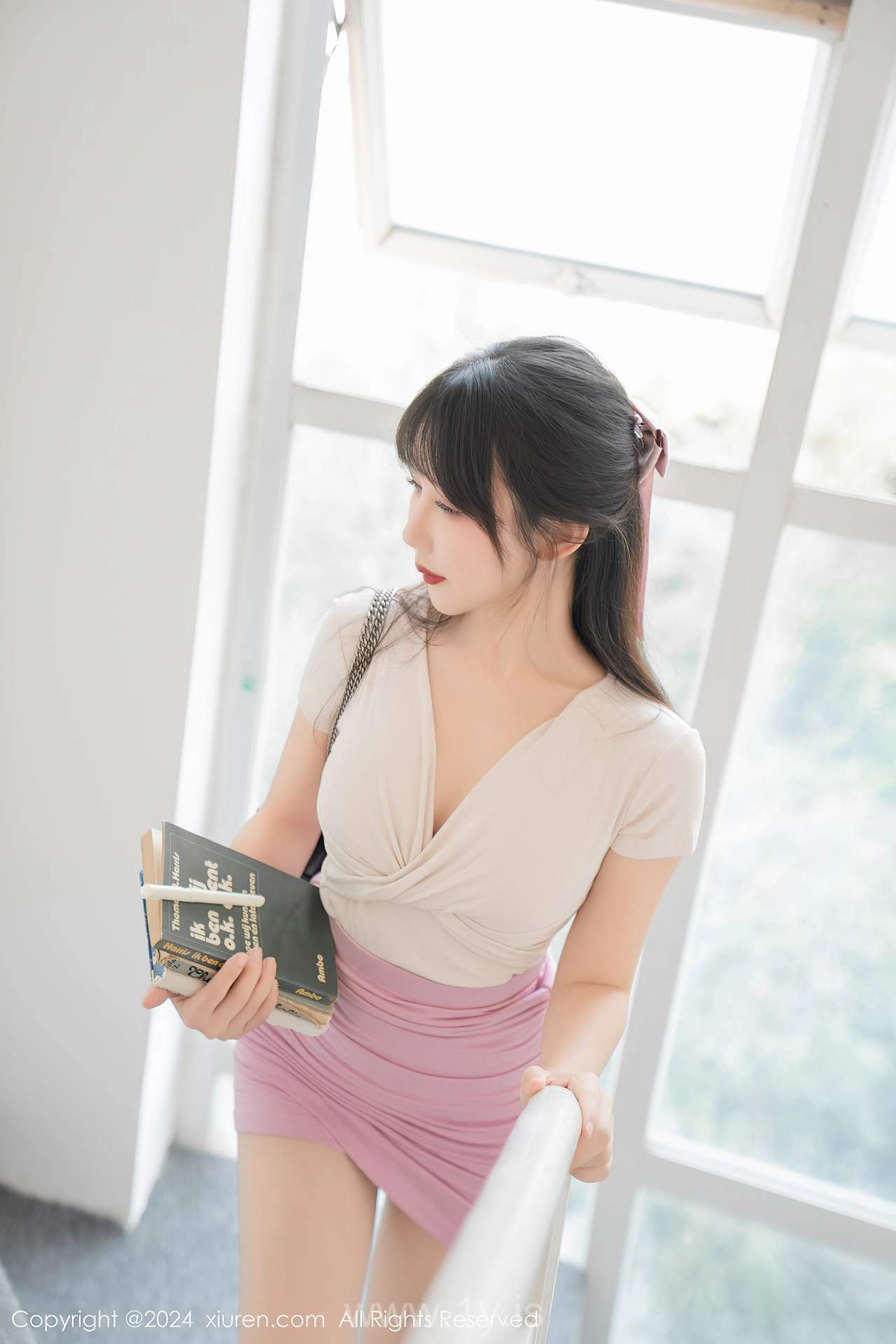 XIUREN(秀人网) No.8112 Lovely & Flawless Asian Cutie 波巧酱