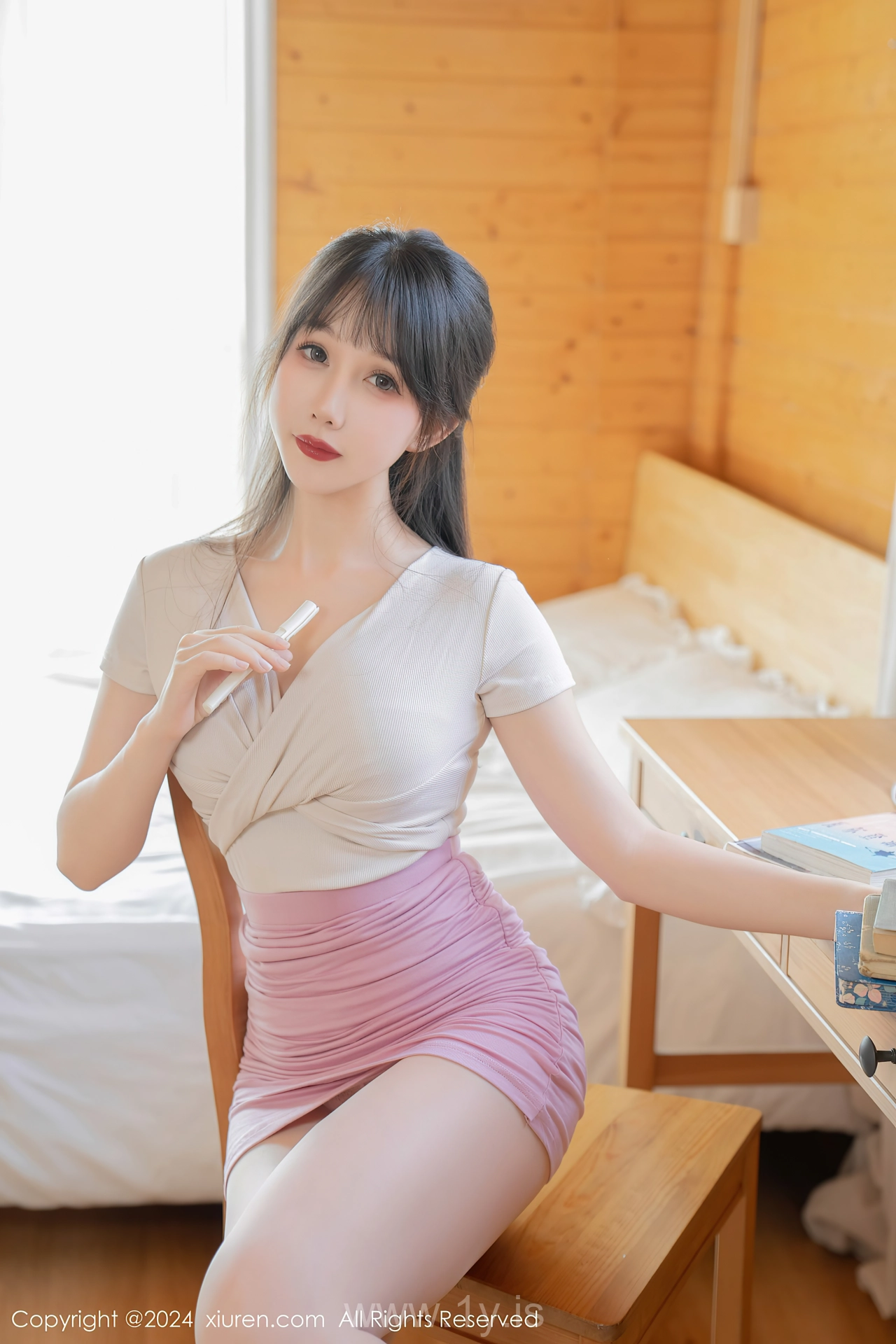 XIUREN(秀人网) No.8112 Lovely & Flawless Asian Cutie 波巧酱