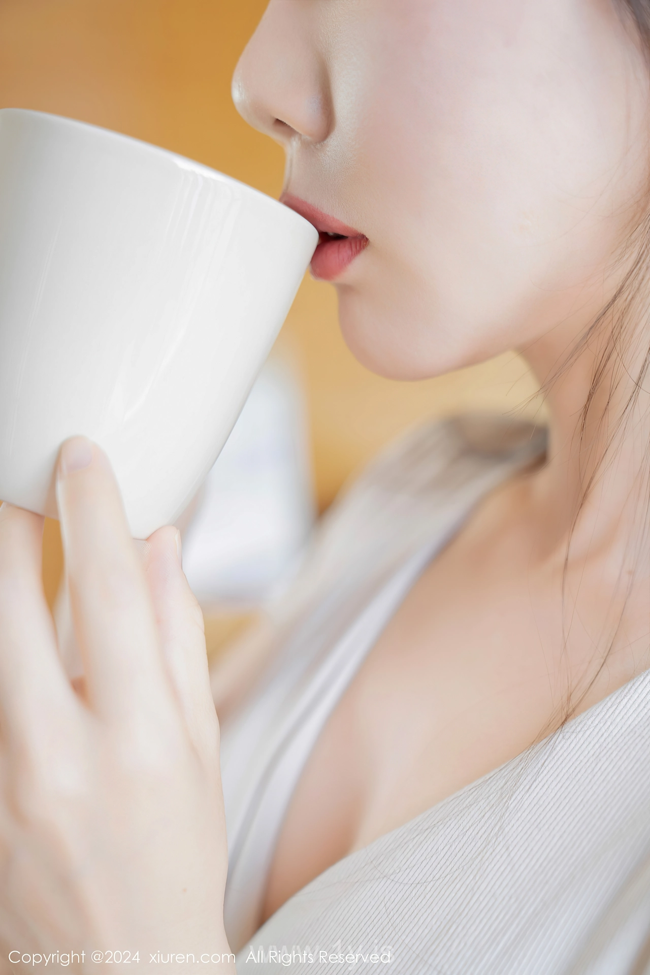 XIUREN(秀人网) No.8112 Lovely & Flawless Asian Cutie 波巧酱