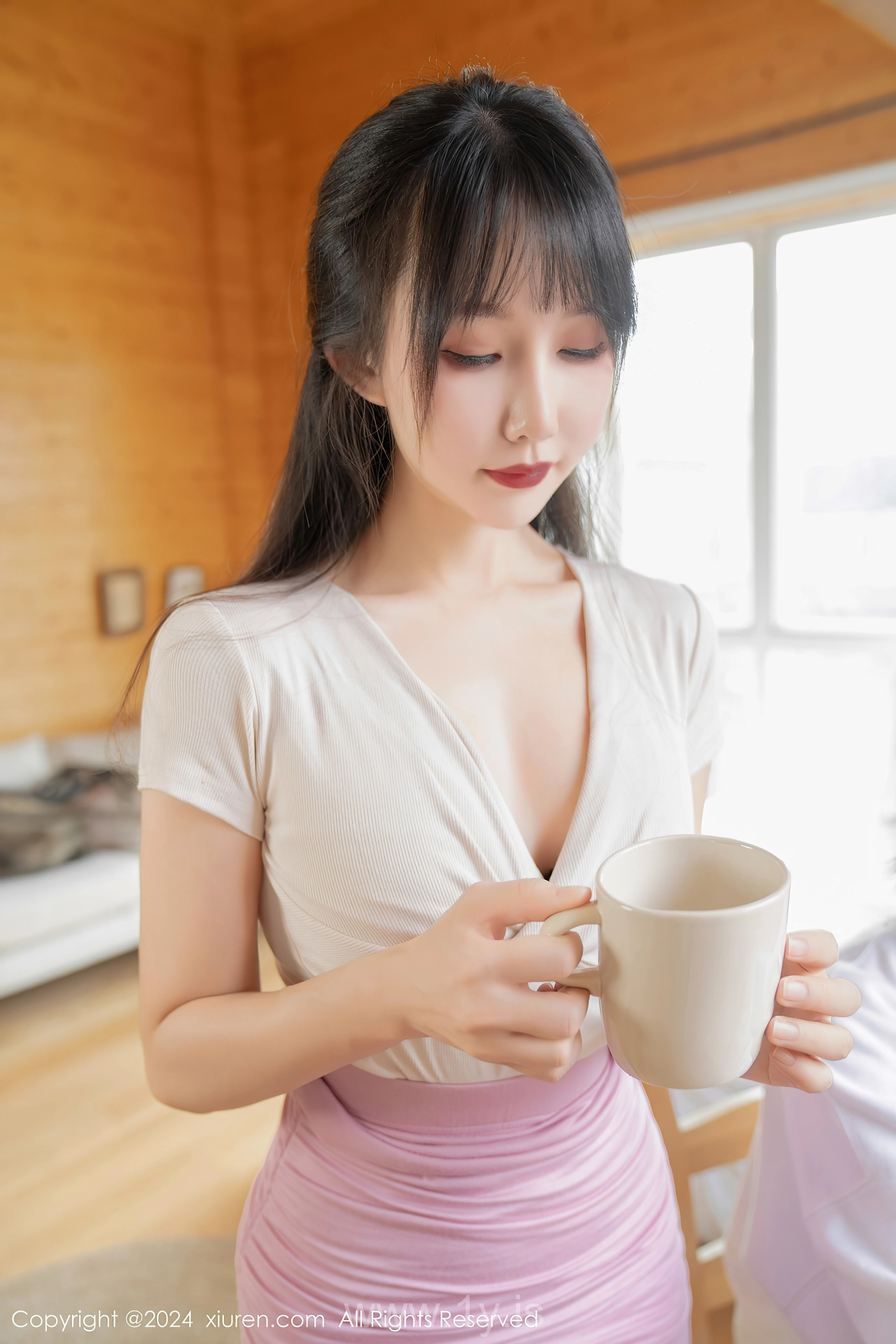 XIUREN(秀人网) No.8112 Lovely & Flawless Asian Cutie 波巧酱