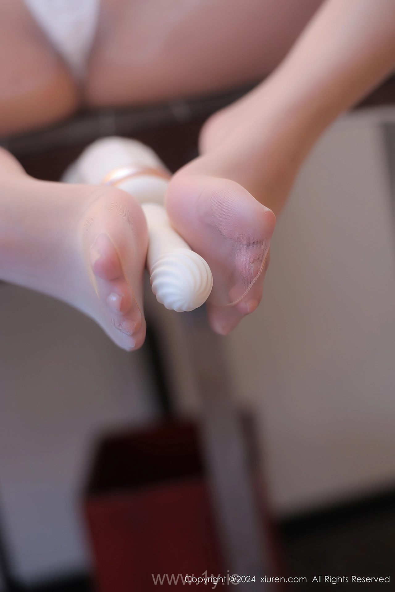 XIUREN(秀人网) No.8119 Tempting & Enchanting Asian Vixen 小泡芙winna