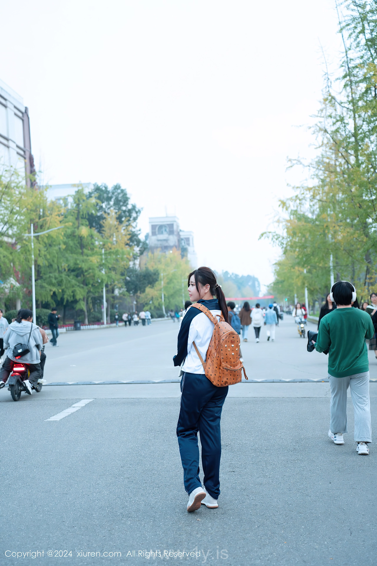 XIUREN(秀人网) No.8122 Delicate Chinese Homebody Girl 王婉悠Queen