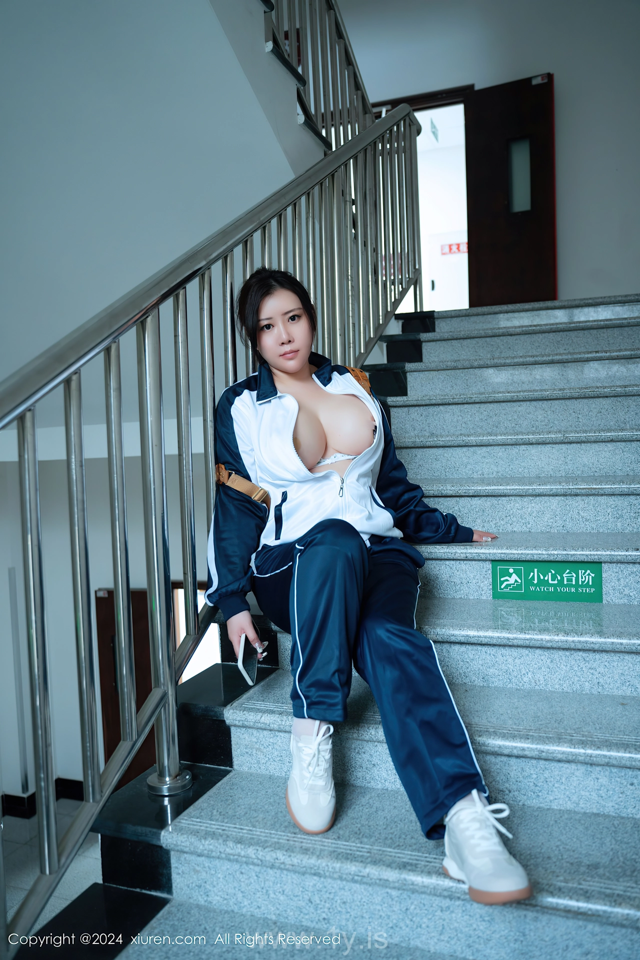 XIUREN(秀人网) No.8122 Delicate Chinese Homebody Girl 王婉悠Queen