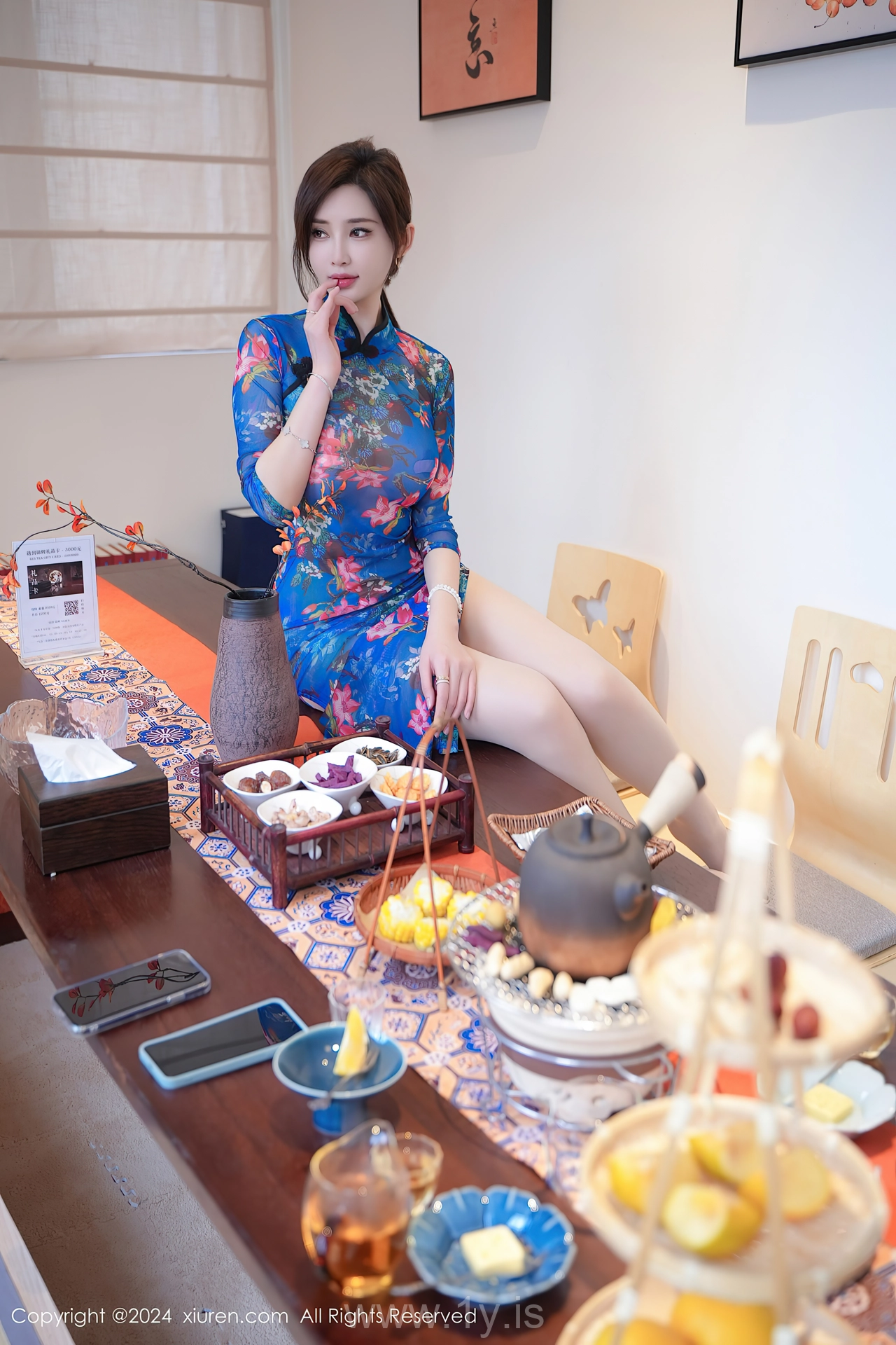 XIUREN(秀人网) No.8127 Stylish & Fashionable Asian Enchantress Carol周妍希X