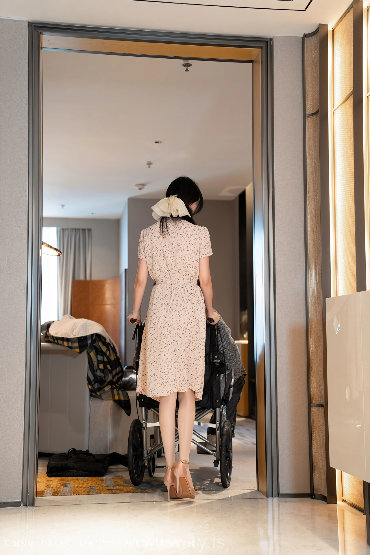 XIUREN(秀人网) No.8130 Slender Asian Starlet 利世