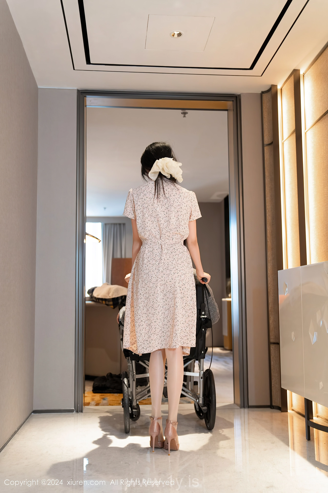 XIUREN(秀人网) No.8130 Slender Asian Starlet 利世