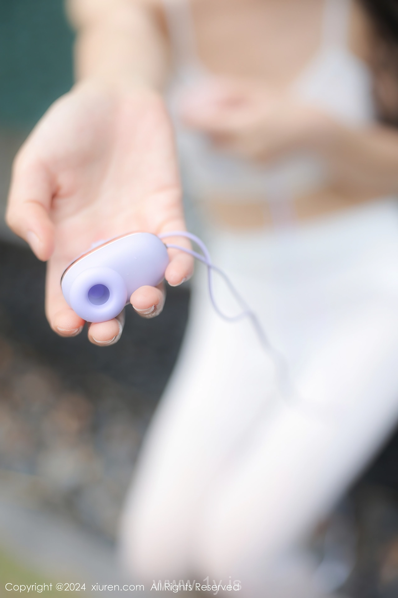 XIUREN(秀人网) No.8132 Vivacious & Radiant Asian Mature Princess 桃妖夭