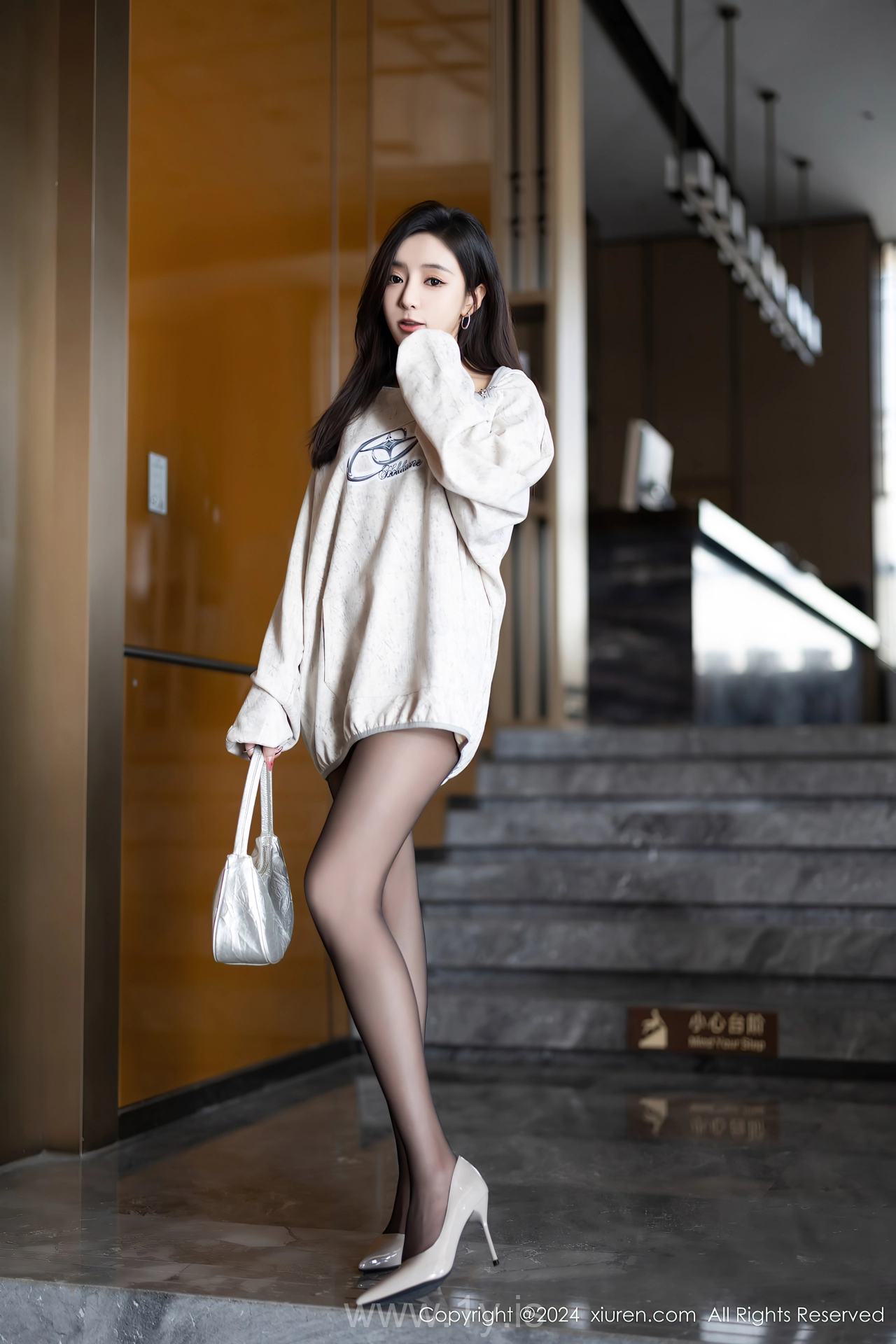 XIUREN(秀人网) No.8135 Lively Chinese Queen 王馨瑶yanni