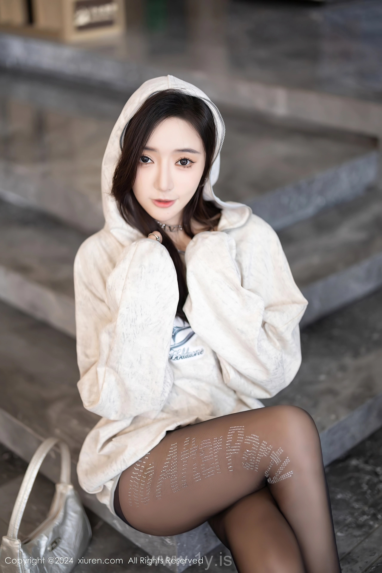 XIUREN(秀人网) No.8135 Lively Chinese Queen 王馨瑶yanni