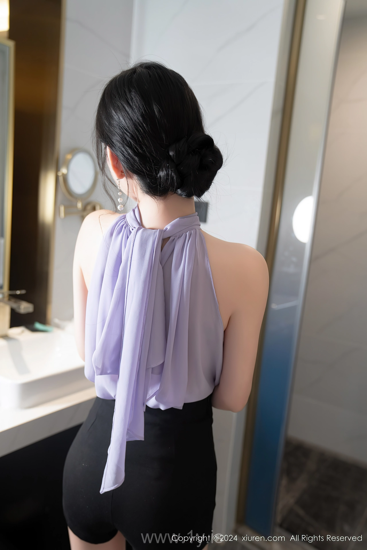 XIUREN(秀人网) No.8136 Beautiful & Alluring Chinese Maiden 周于希Sally