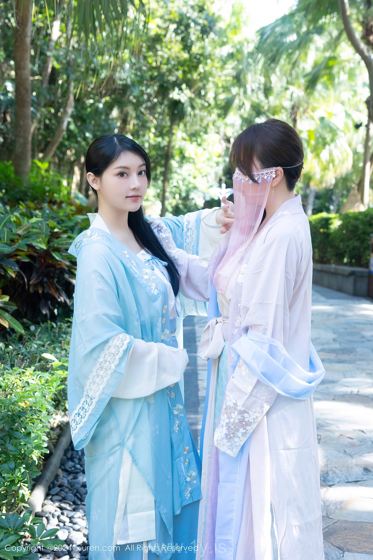 XIUREN(秀人网) No.8137 Chic Asian Girl 模特合集