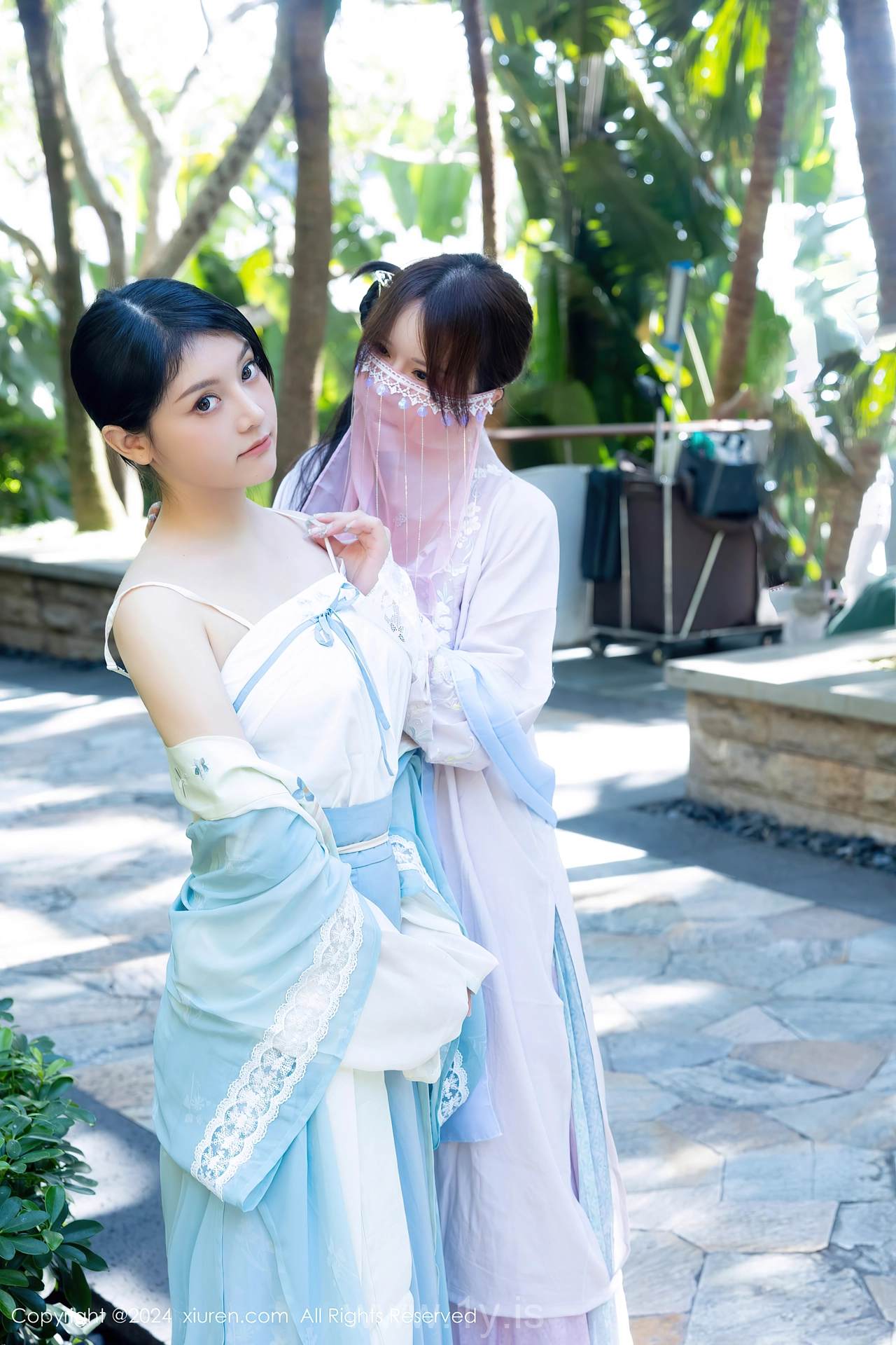 XIUREN(秀人网) No.8137 Chic Asian Girl 模特合集