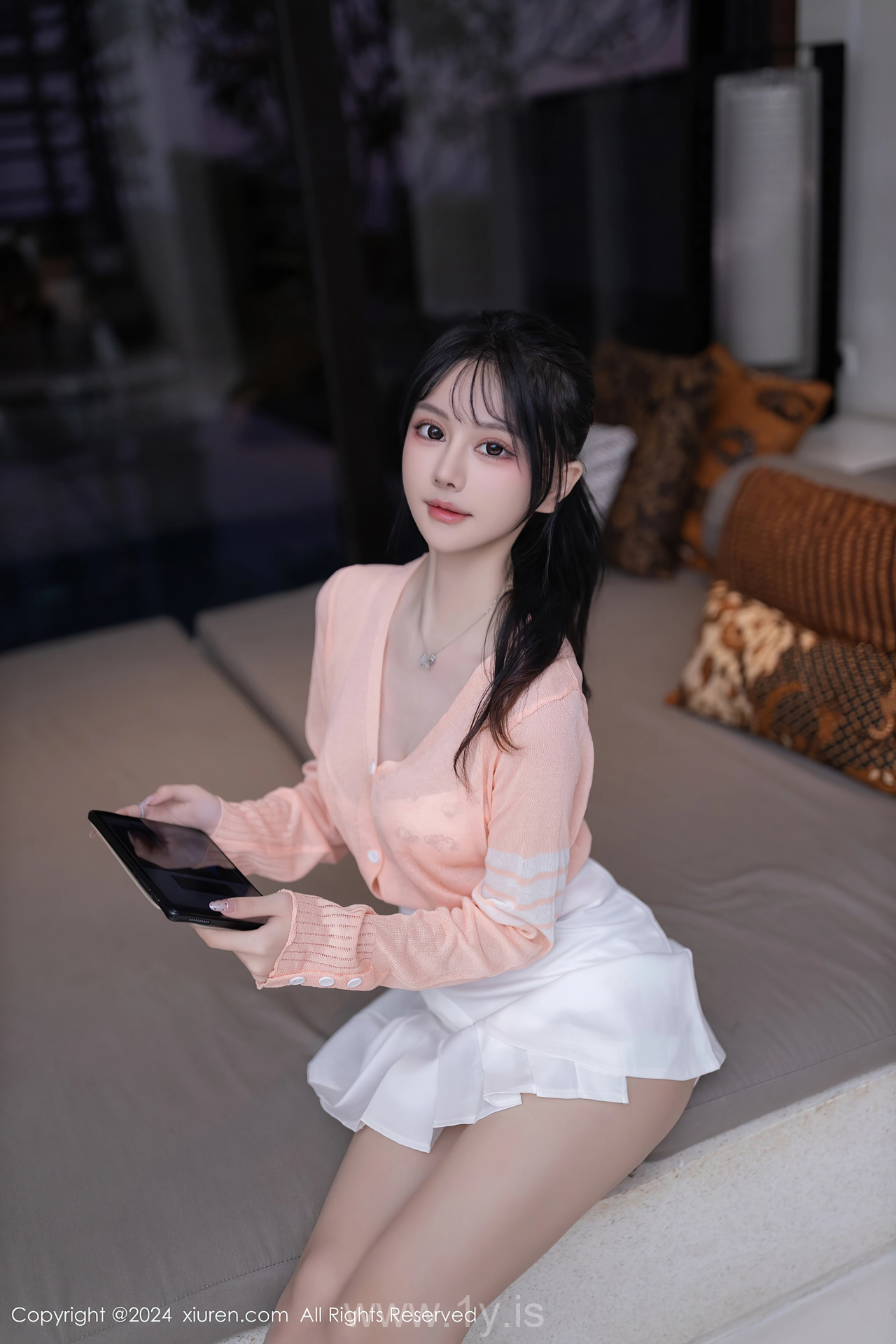 XIUREN(秀人网) No.8138 Delightful & Adorable Chinese Siren 幼幼