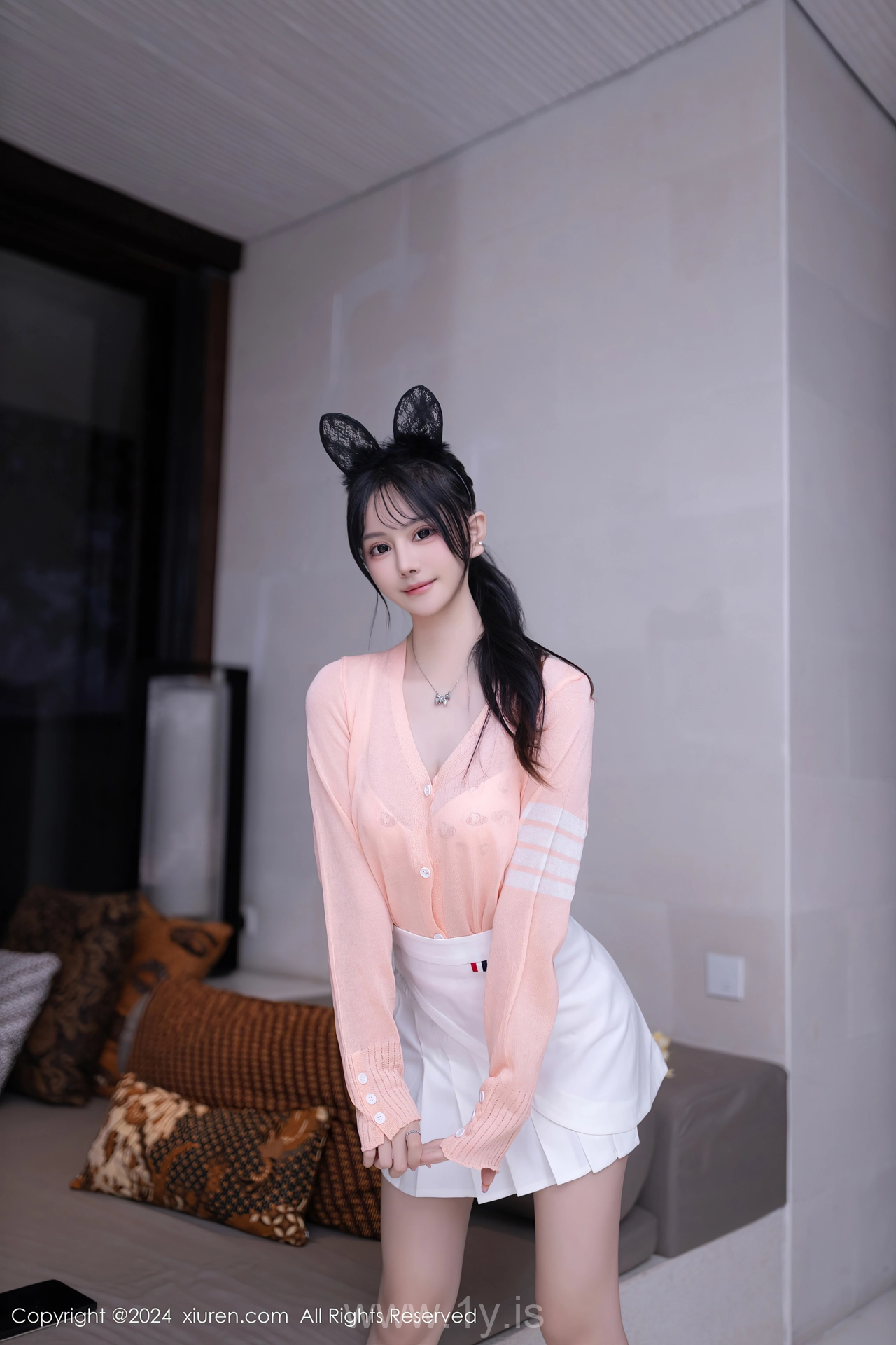 XIUREN(秀人网) No.8138 Delightful & Adorable Chinese Siren 幼幼