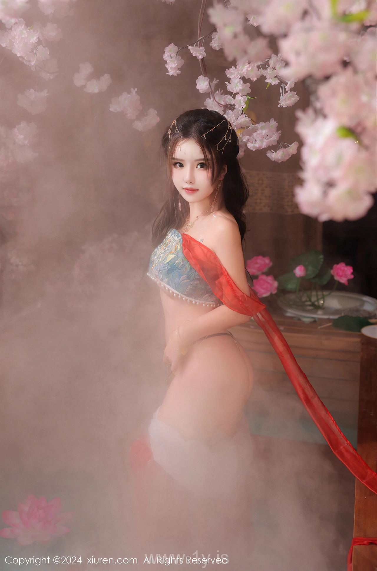 XIUREN(秀人网) No.8146 Angelic Chinese Cutie 小薯条nienie