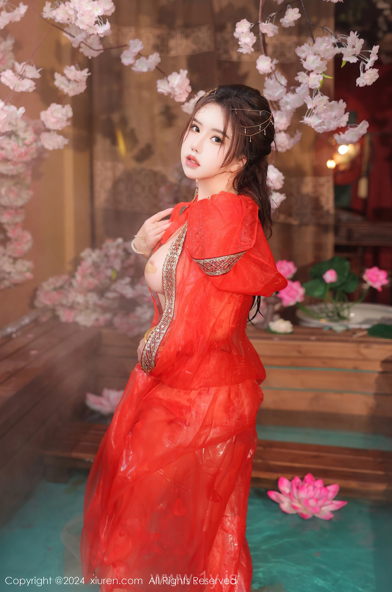 XIUREN(秀人网) No.8146 Angelic Chinese Cutie 小薯条nienie