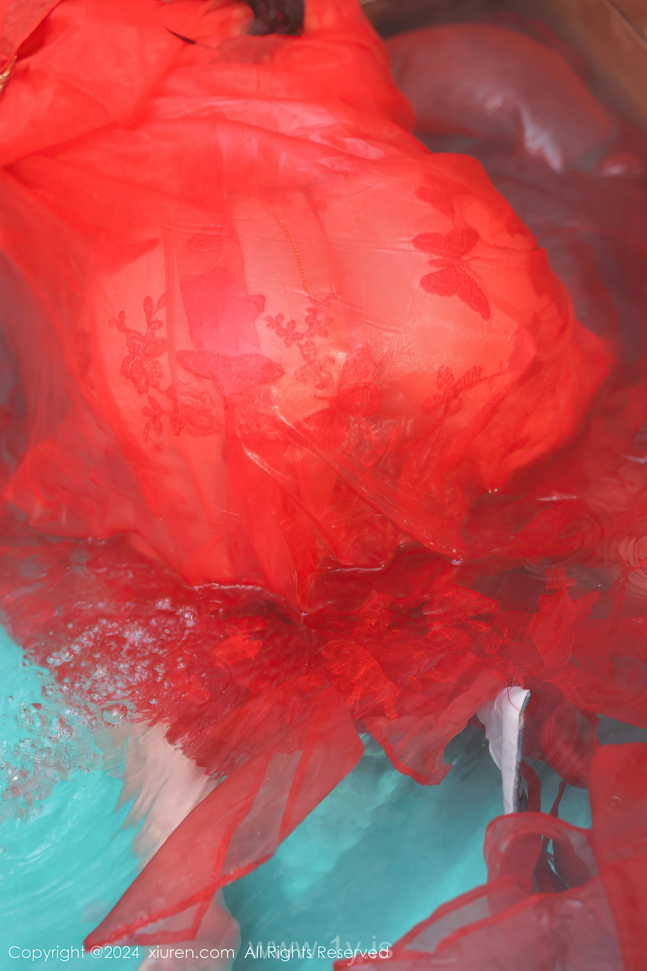 XIUREN(秀人网) No.8146 Angelic Chinese Cutie 小薯条nienie