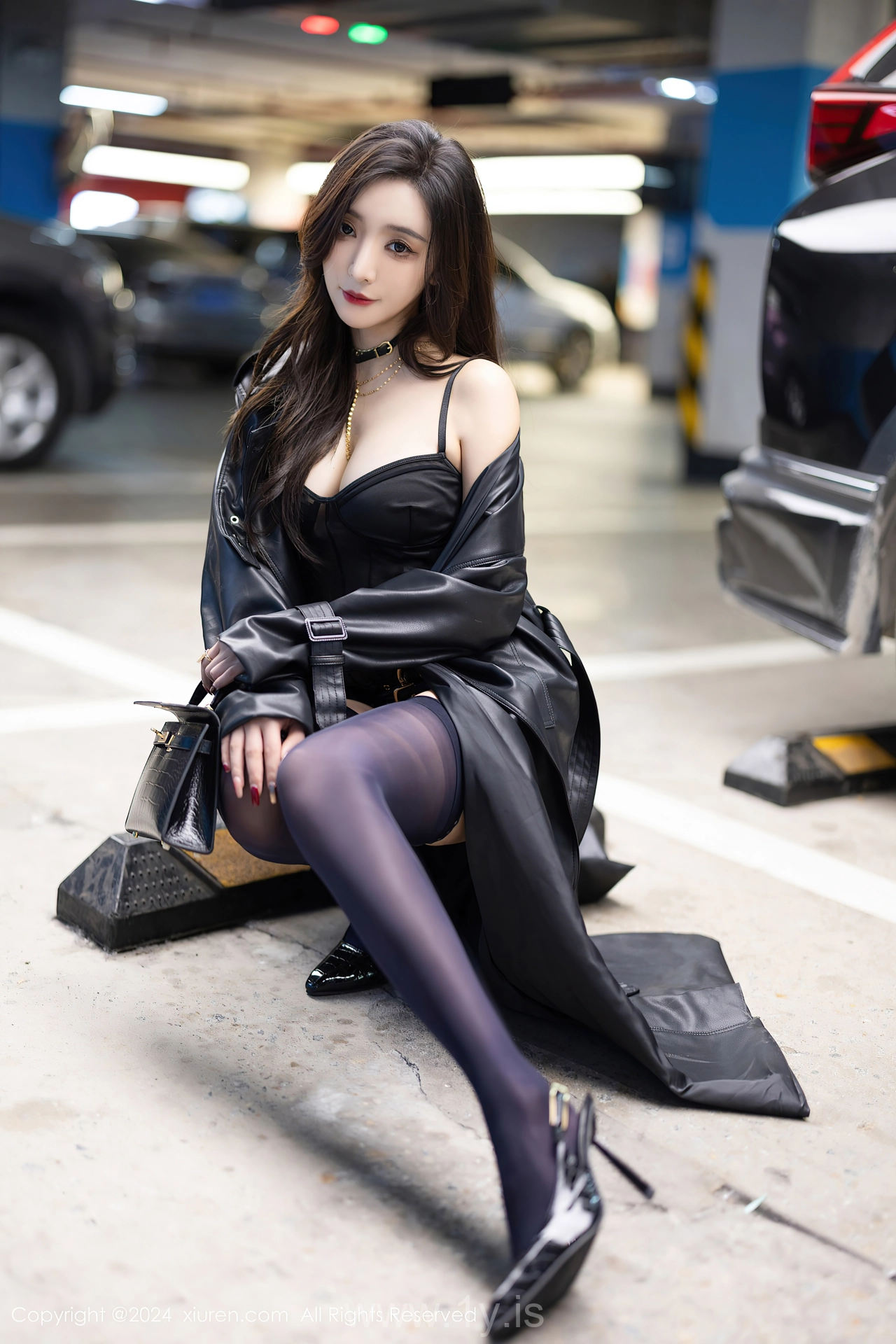 XIUREN(秀人网) No.8158 Elegant & Hot Asian Women 王馨瑶yanni