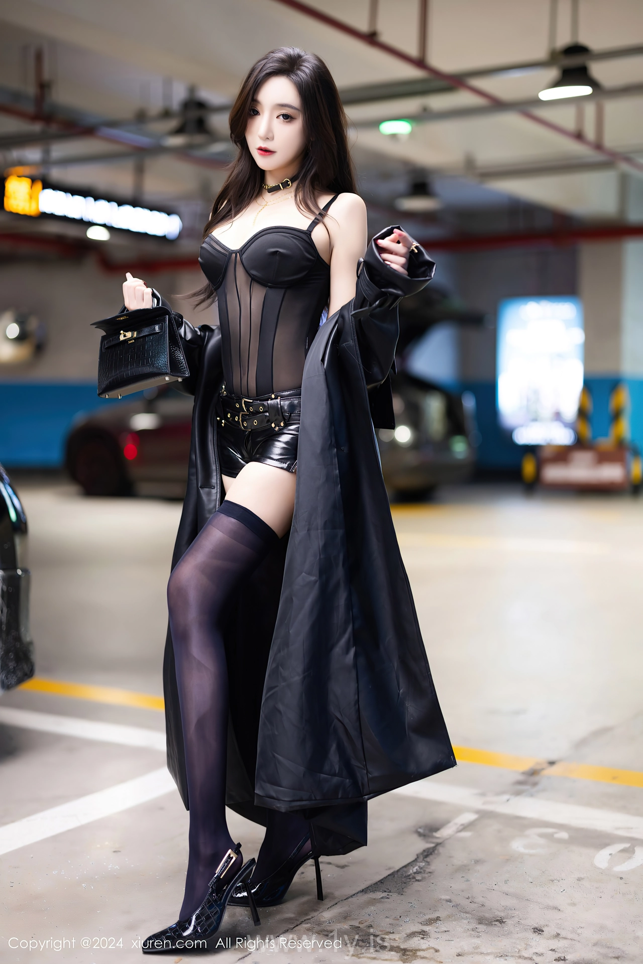 XIUREN(秀人网) No.8158 Elegant & Hot Asian Women 王馨瑶yanni