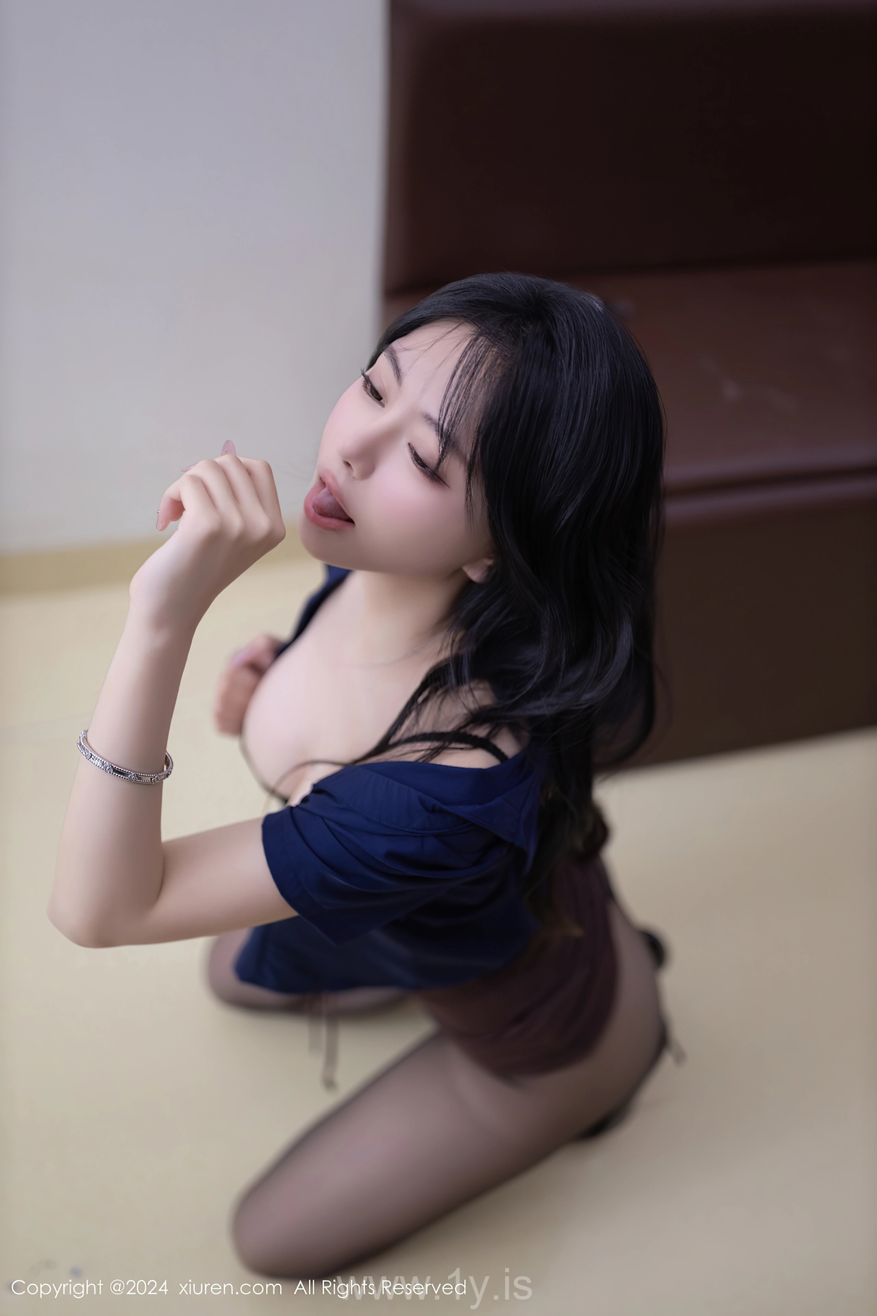 XIUREN(秀人网) No.8167 Tempting & Hot Asian Belle 幼幼