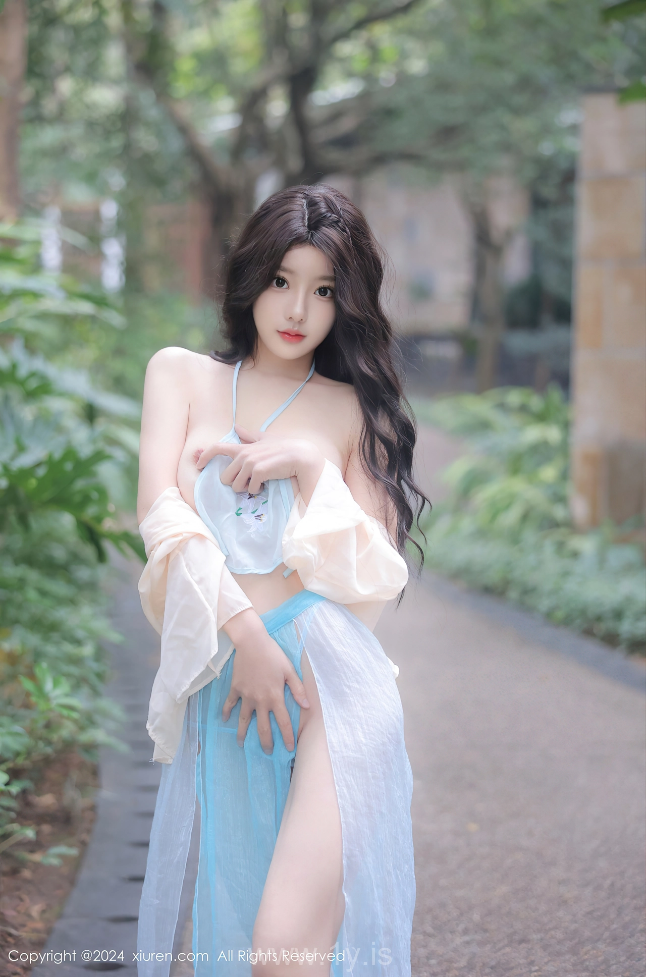 XIUREN(秀人网) No.8168 Stylish & Good-looking Asian Femme fatale 桃妖夭