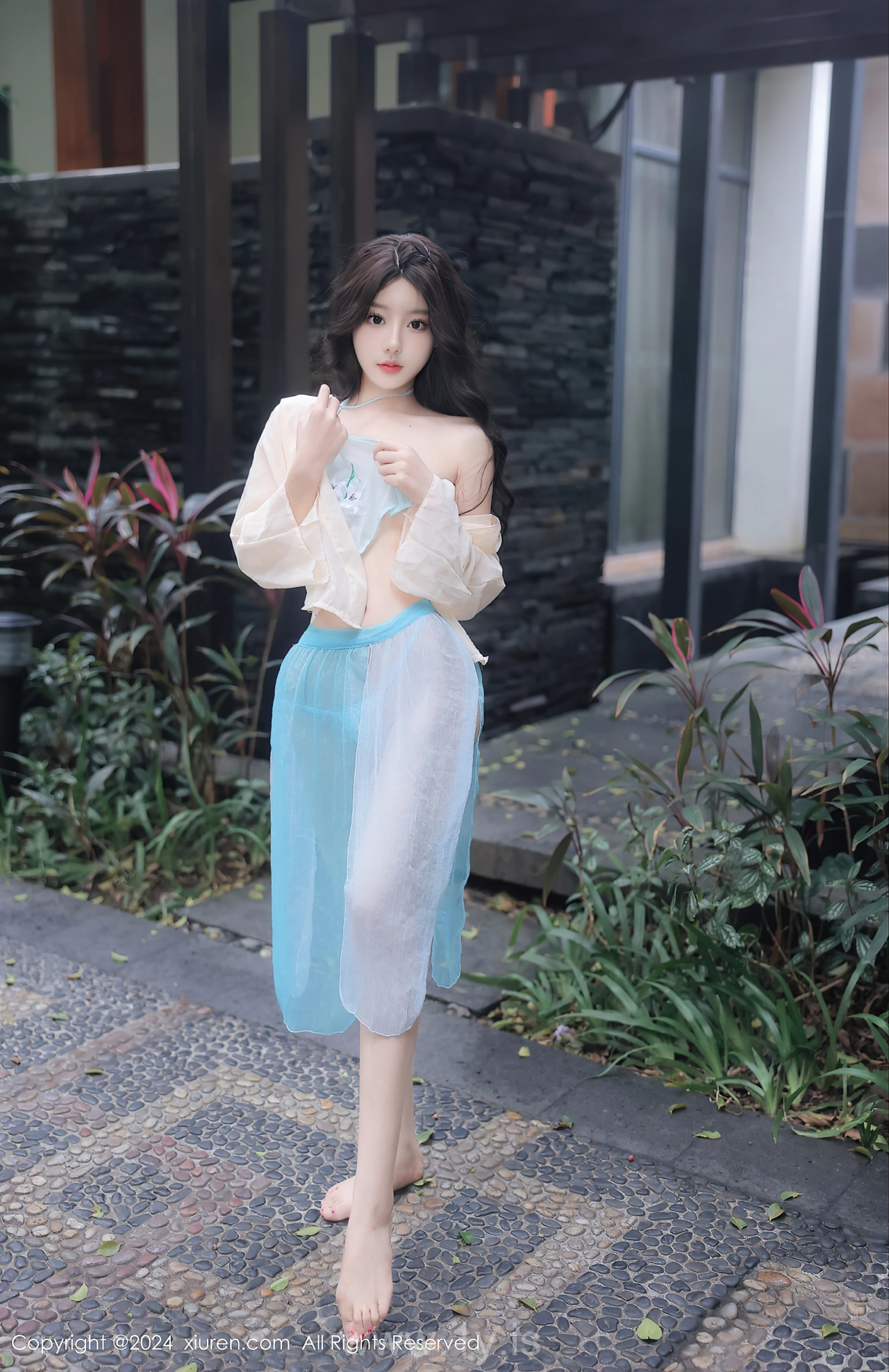 XIUREN(秀人网) No.8168 Stylish & Good-looking Asian Femme fatale 桃妖夭