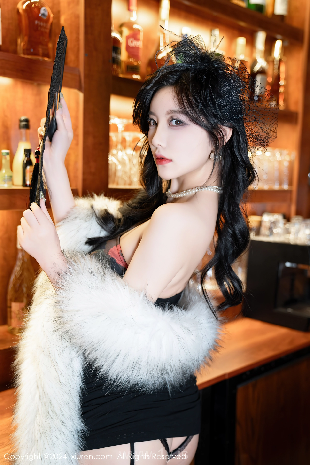 XIUREN(秀人网) No.8169 Beautiful & Dazzling Asian Temptress 杨晨晨Yome