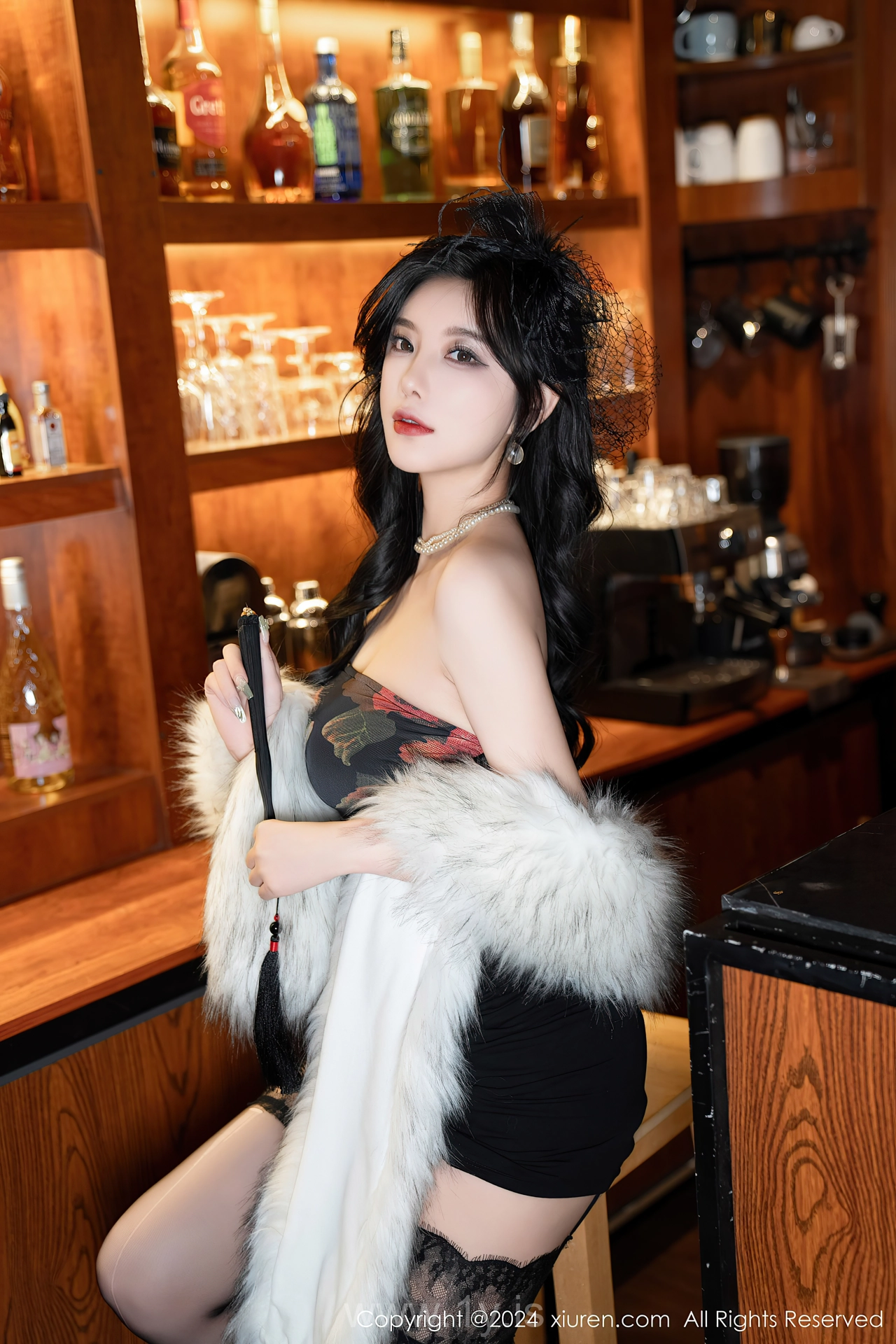 XIUREN(秀人网) No.8169 Beautiful & Dazzling Asian Temptress 杨晨晨Yome