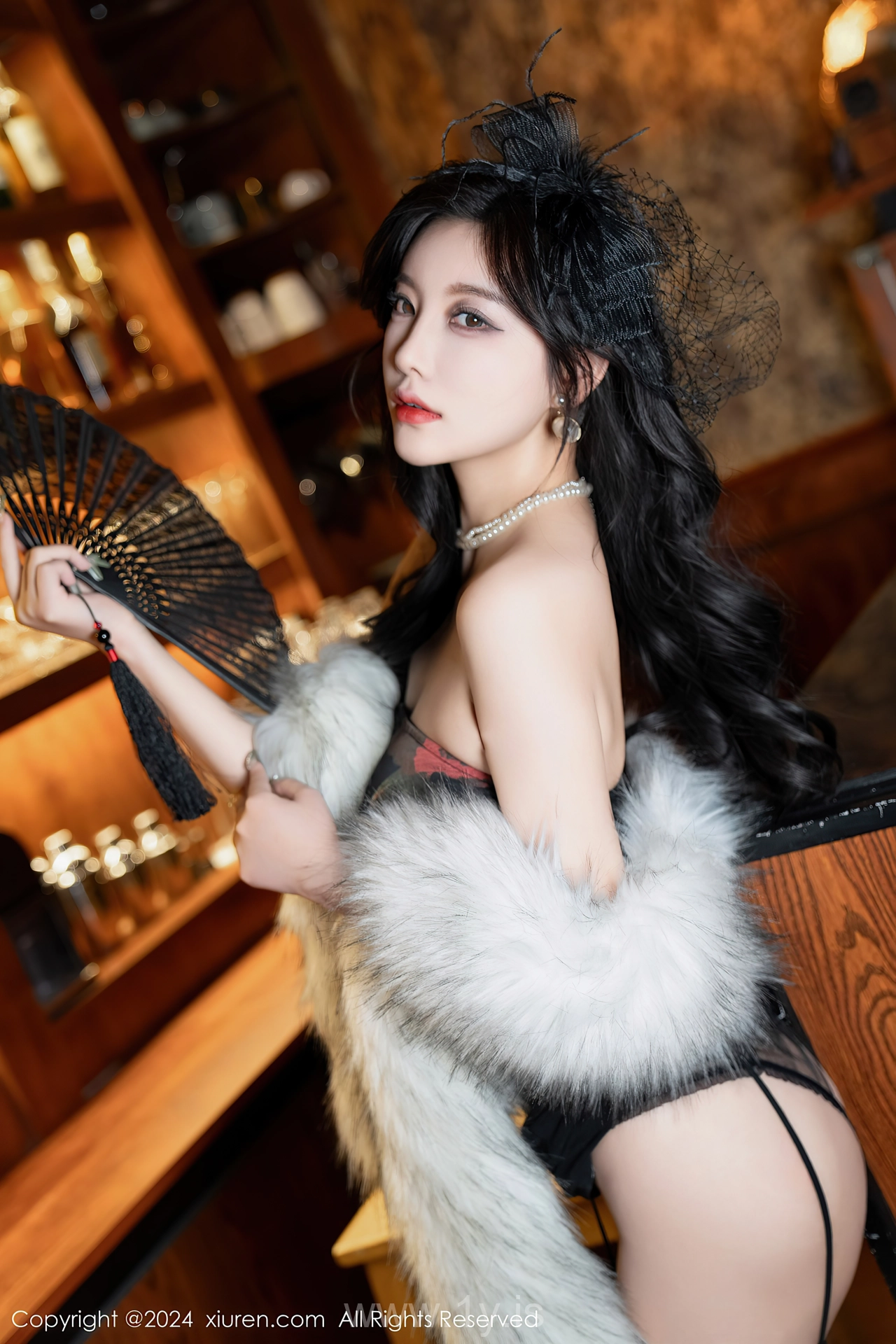 XIUREN(秀人网) No.8169 Beautiful & Dazzling Asian Temptress 杨晨晨Yome