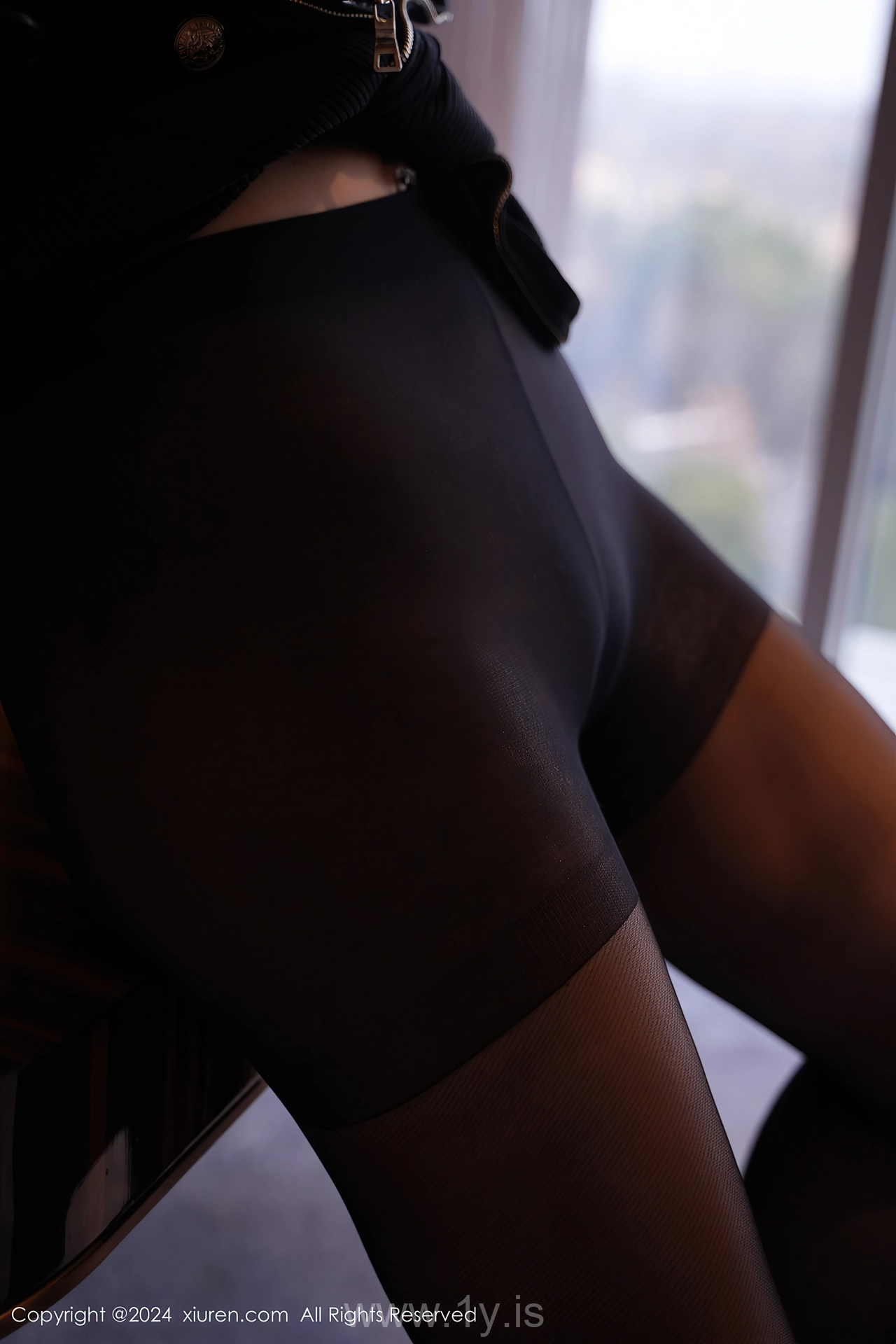 XIUREN(秀人网) No.8170 Stylish & Decent Asian Homebody Girl 蕾蕾醒了没