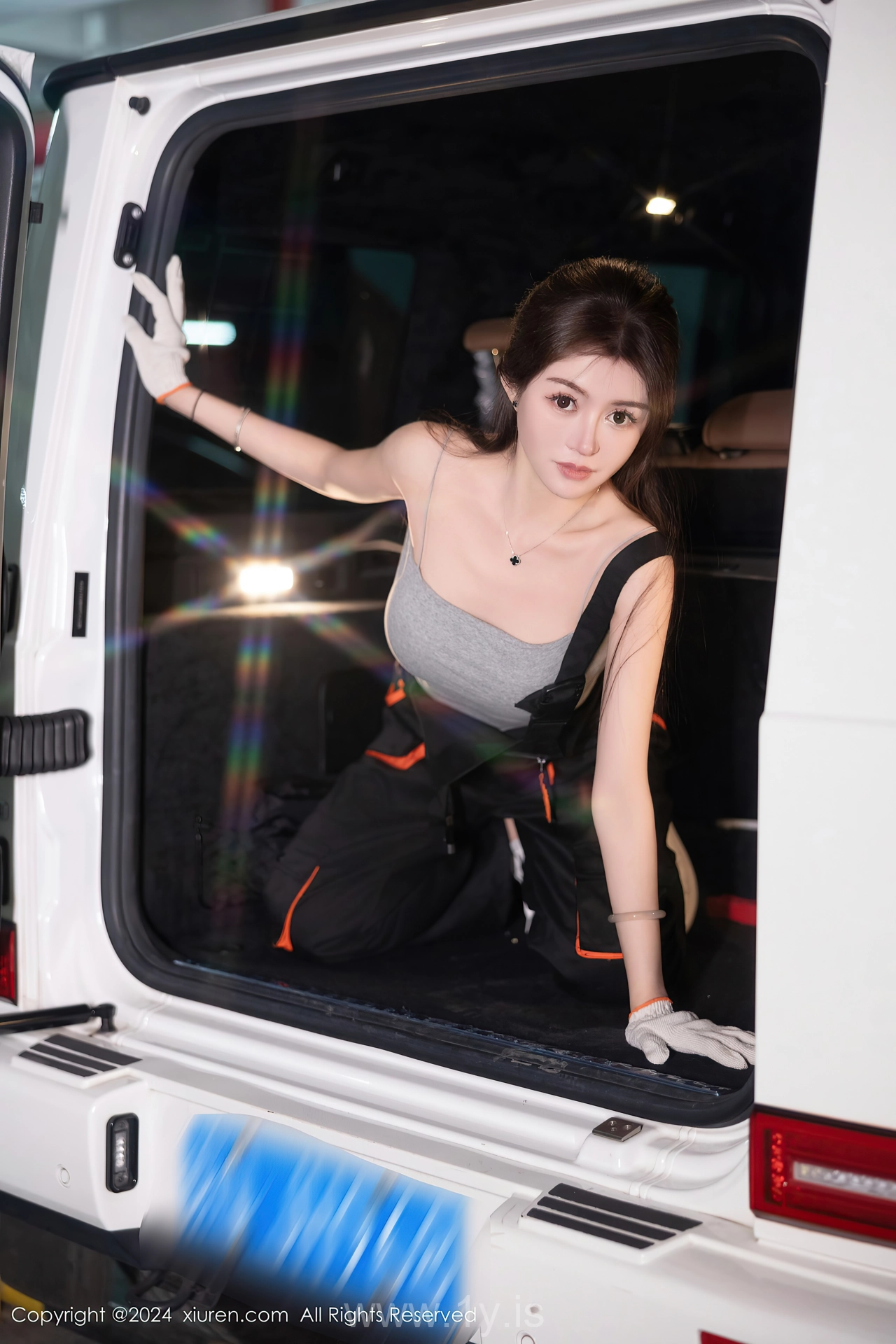 XIUREN(秀人网) No.8171 Ravishing & Sultry Asian Siren 林幼一