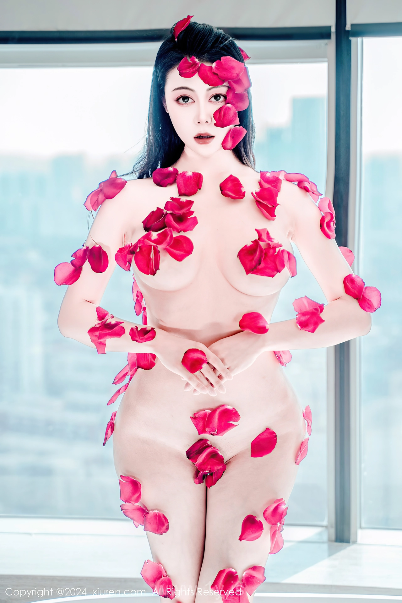 XIUREN(秀人网) No.8175 Appealing & Lovely Asian Enchantress 瑜伽喵