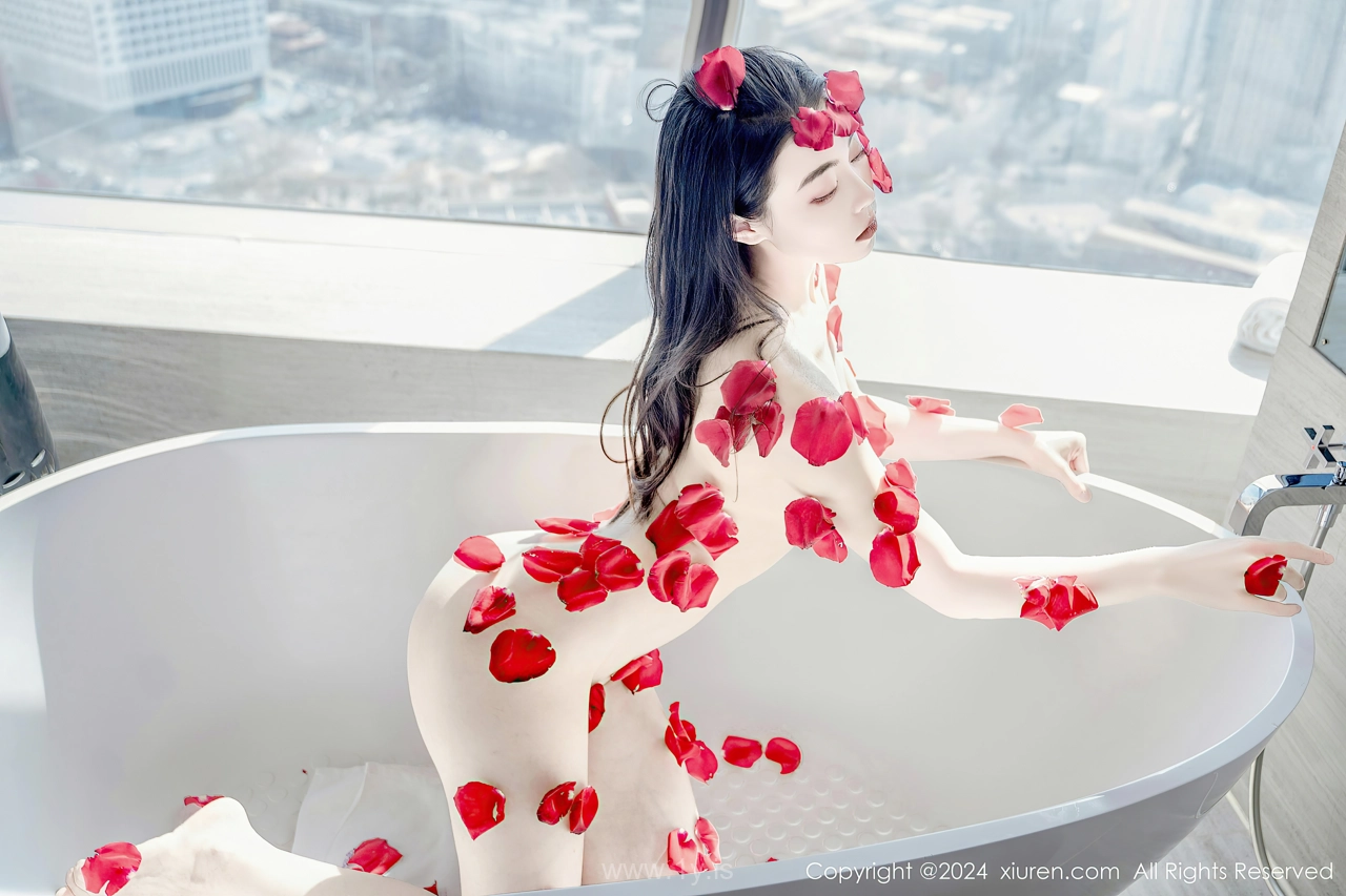 XIUREN(秀人网) No.8175 Appealing & Lovely Asian Enchantress 瑜伽喵