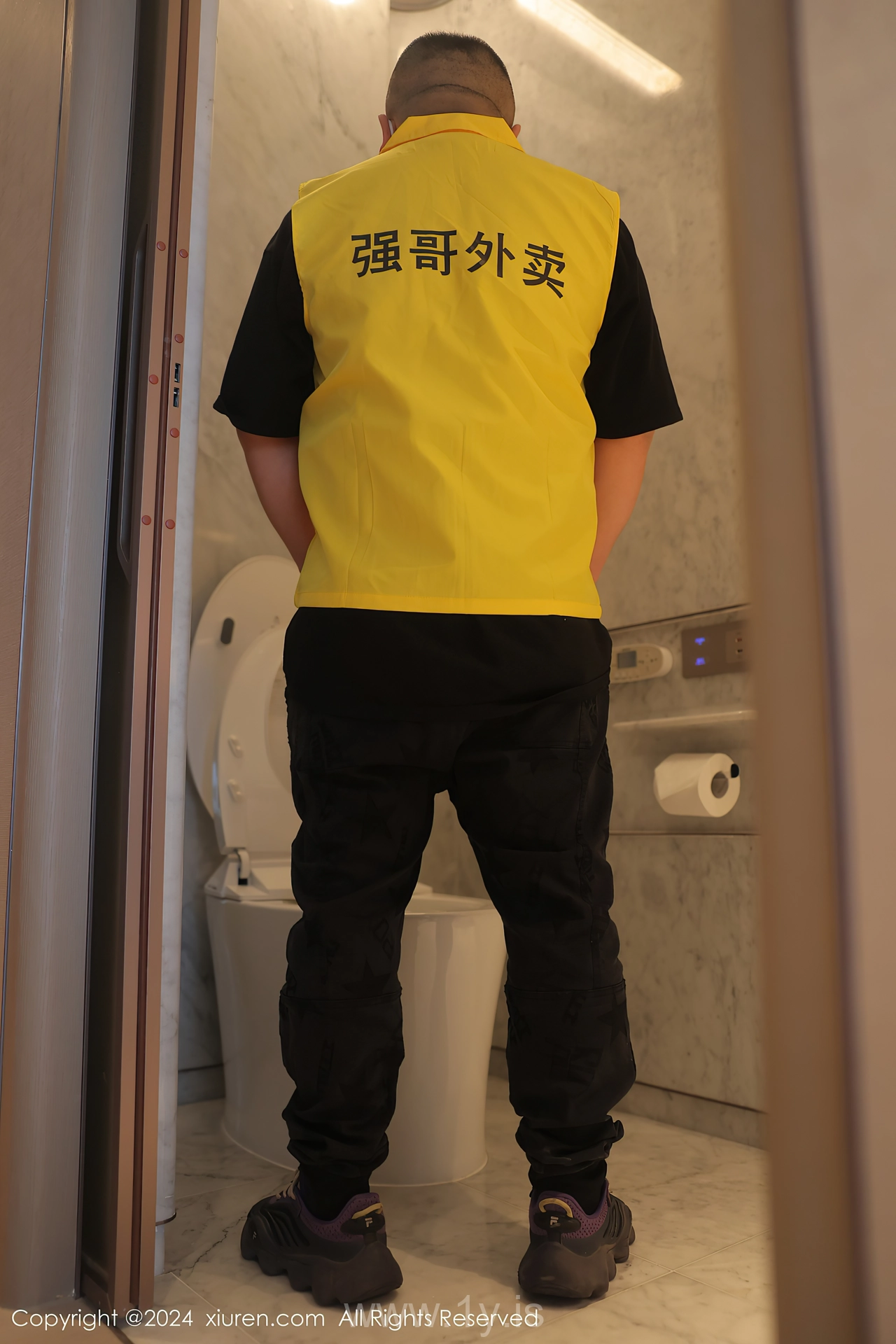 XIUREN(秀人网) No.8181 Charismatic & Delicate Chinese Sweetheart 小薯条nienie