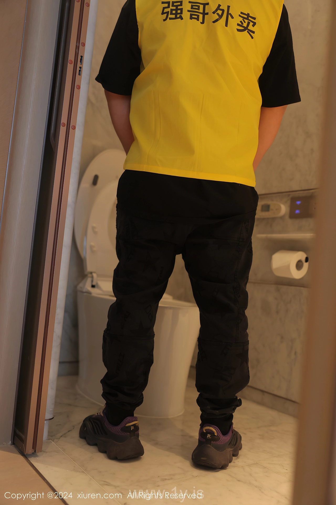 XIUREN(秀人网) No.8181 Charismatic & Delicate Chinese Sweetheart 小薯条nienie