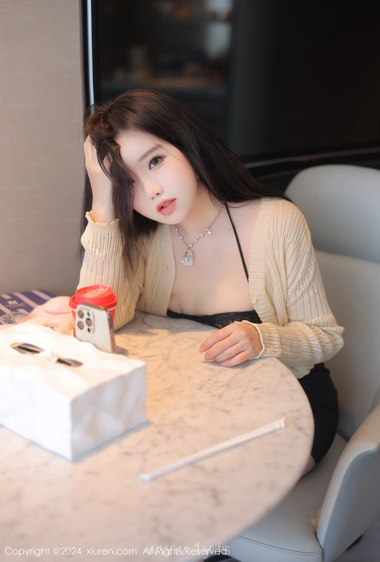 XIUREN(秀人网) No.8181 Charismatic & Delicate Chinese Sweetheart 小薯条nienie