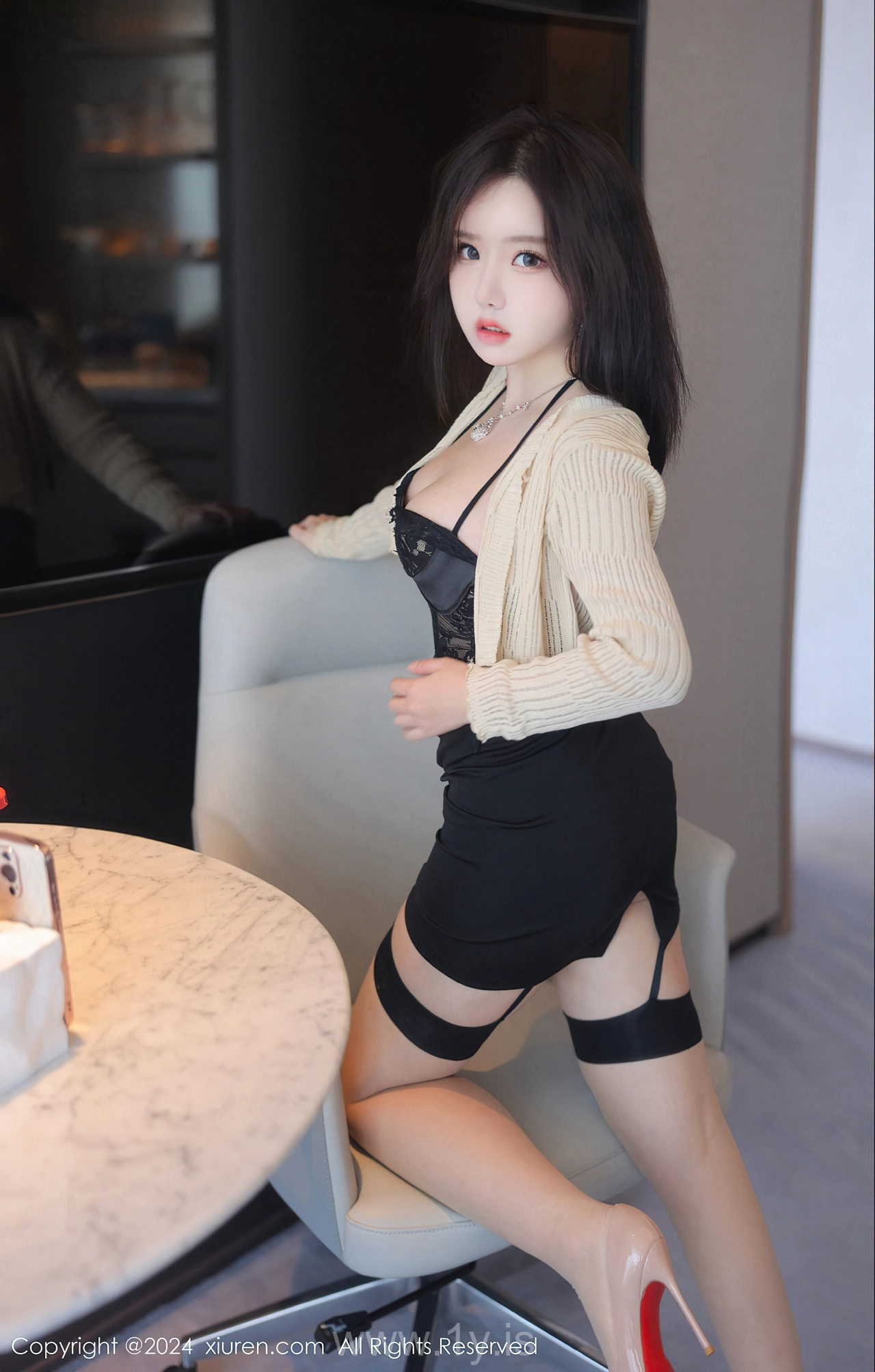 XIUREN(秀人网) No.8181 Charismatic & Delicate Chinese Sweetheart 小薯条nienie