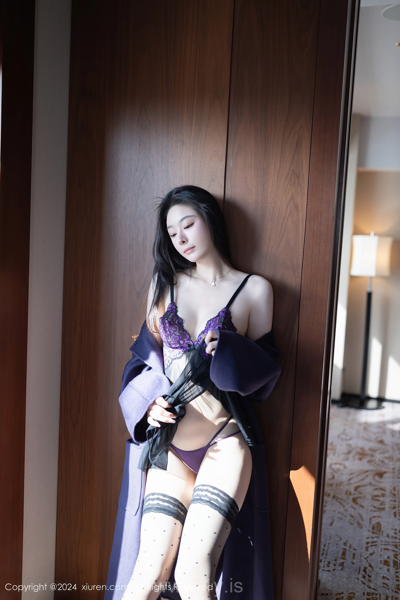 XIUREN(秀人网) No.8195 Nice-looking & Delicate Asian Starlet 小逗逗