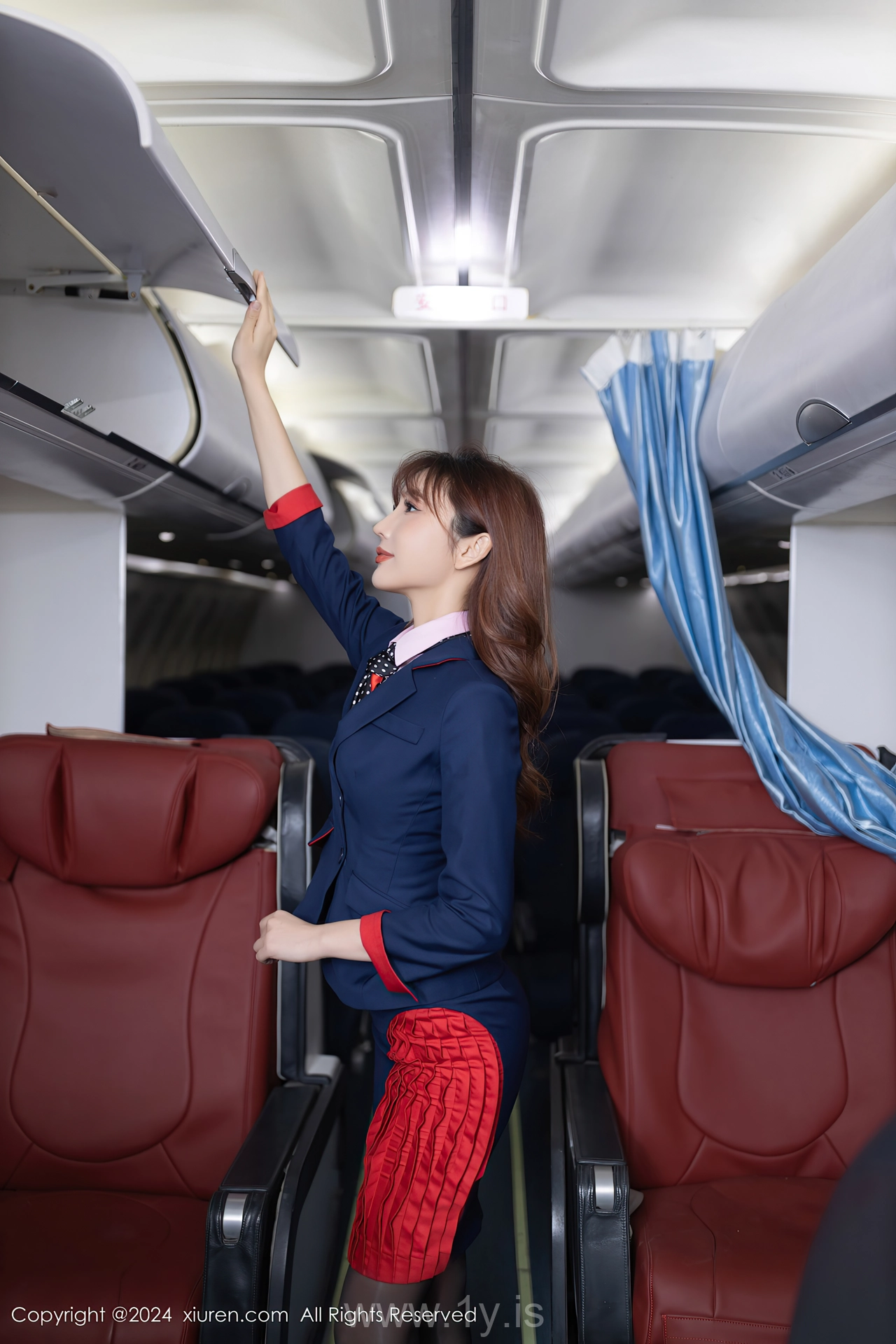 XIUREN(秀人网) No.8196 Charismatic & Captivating Chinese Diva 陆萱萱