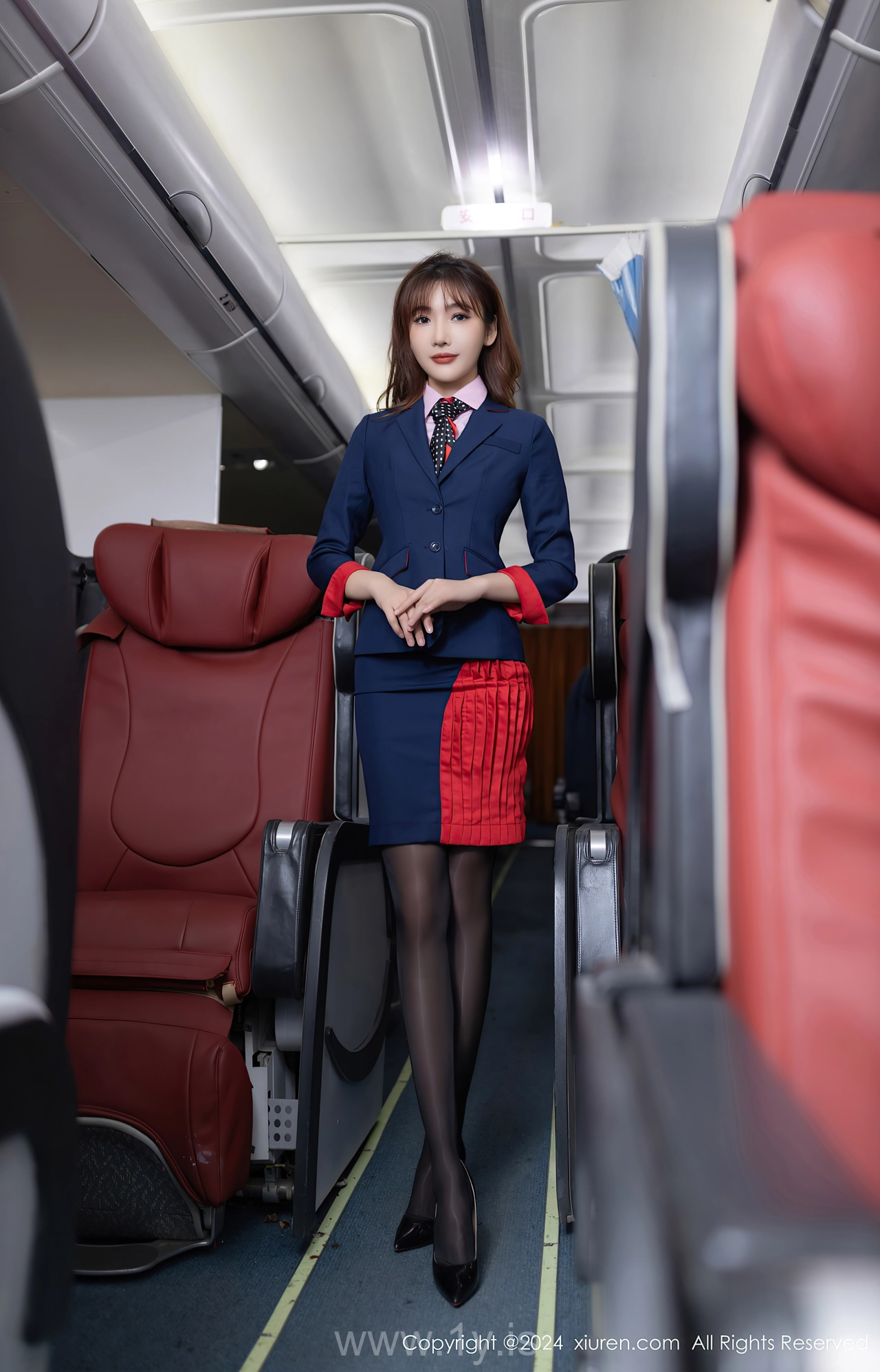 XIUREN(秀人网) No.8196 Charismatic & Captivating Chinese Diva 陆萱萱