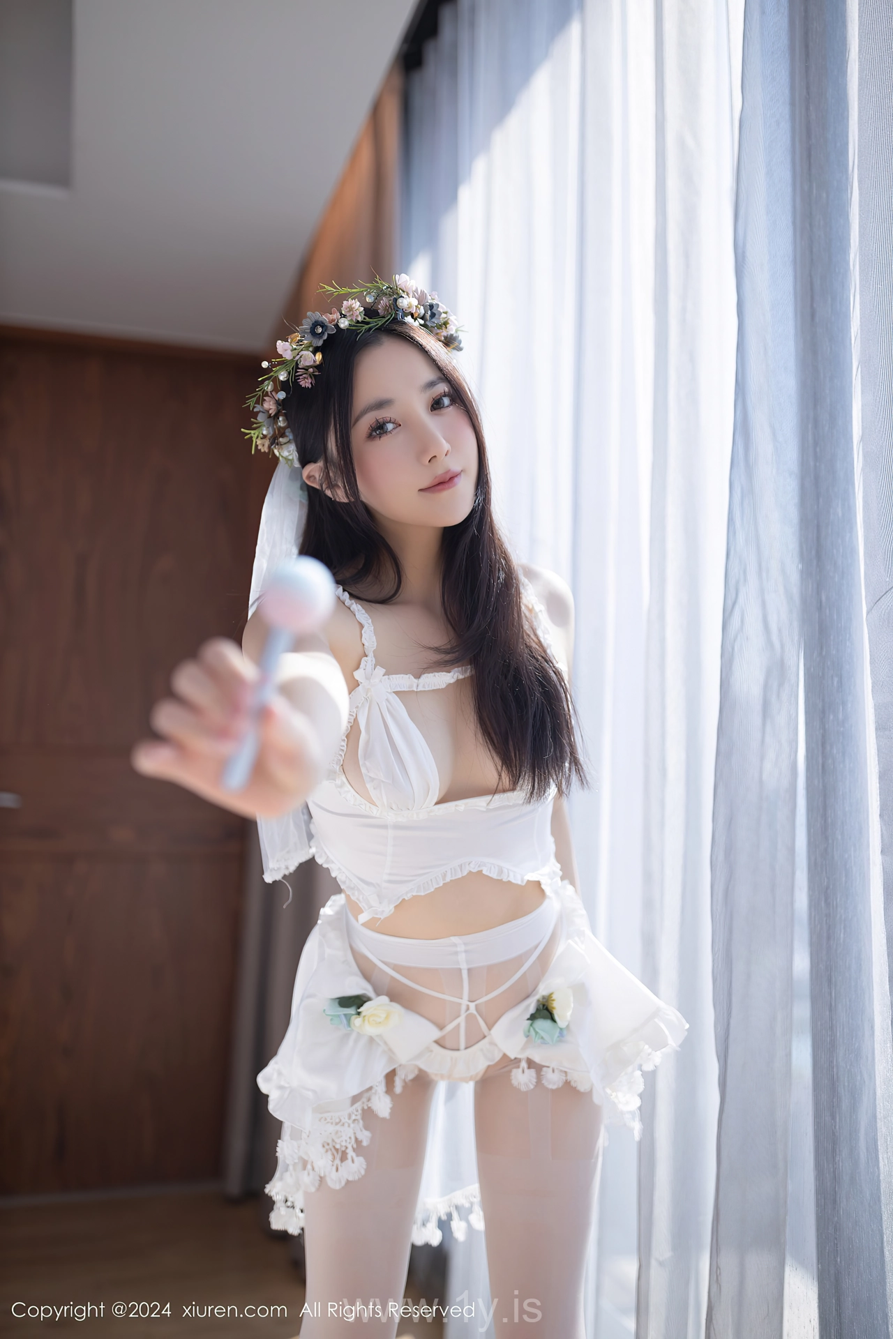 XIUREN(秀人网) No.8201 Hot Chinese Cutie 鱼子酱Fish